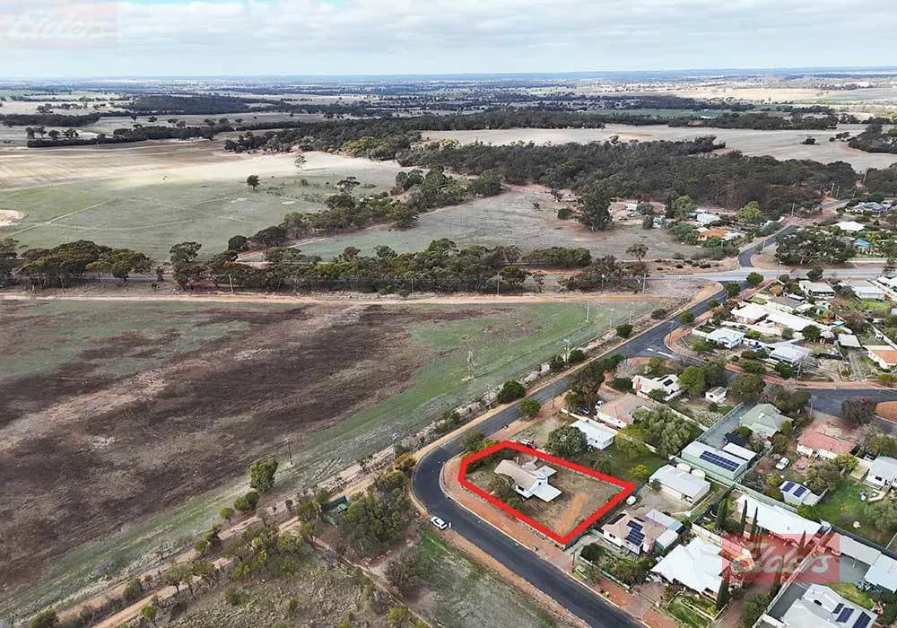 112 Bannister Road, Narrogin, WA, 6312, Narrogin - Thumbnail 3