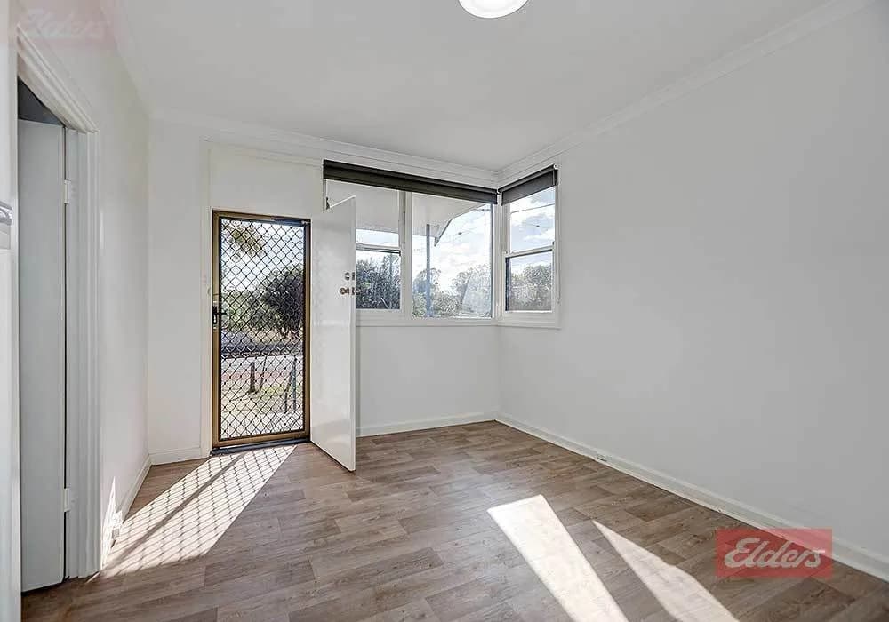 112 Bannister Road, Narrogin, WA, 6312, Narrogin - Thumbnail 8