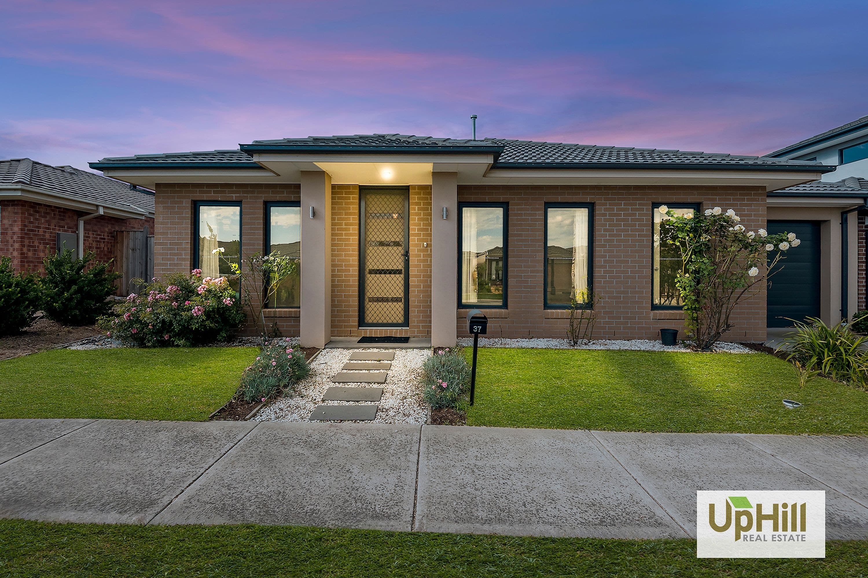 37 Fenway Blvd, Clyde North - Image 1