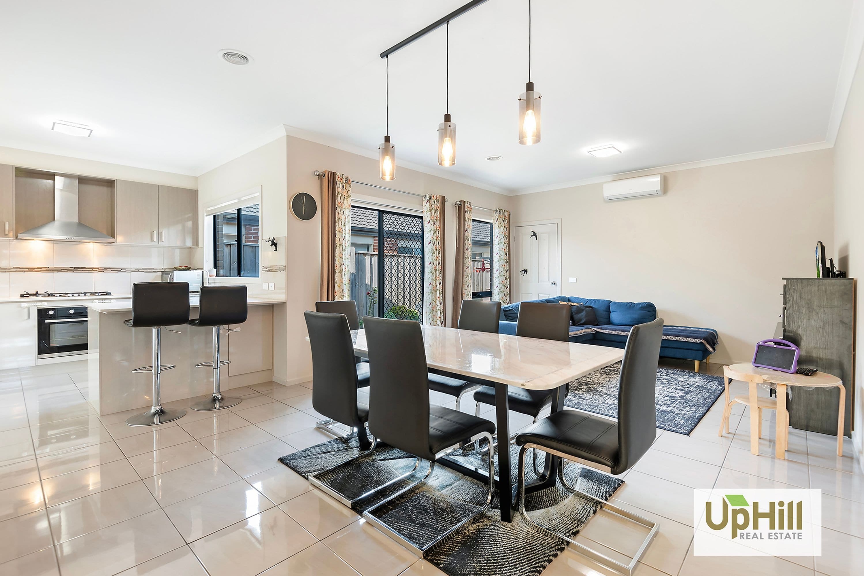 37 Fenway Blvd, Clyde North - Thumbnail 2
