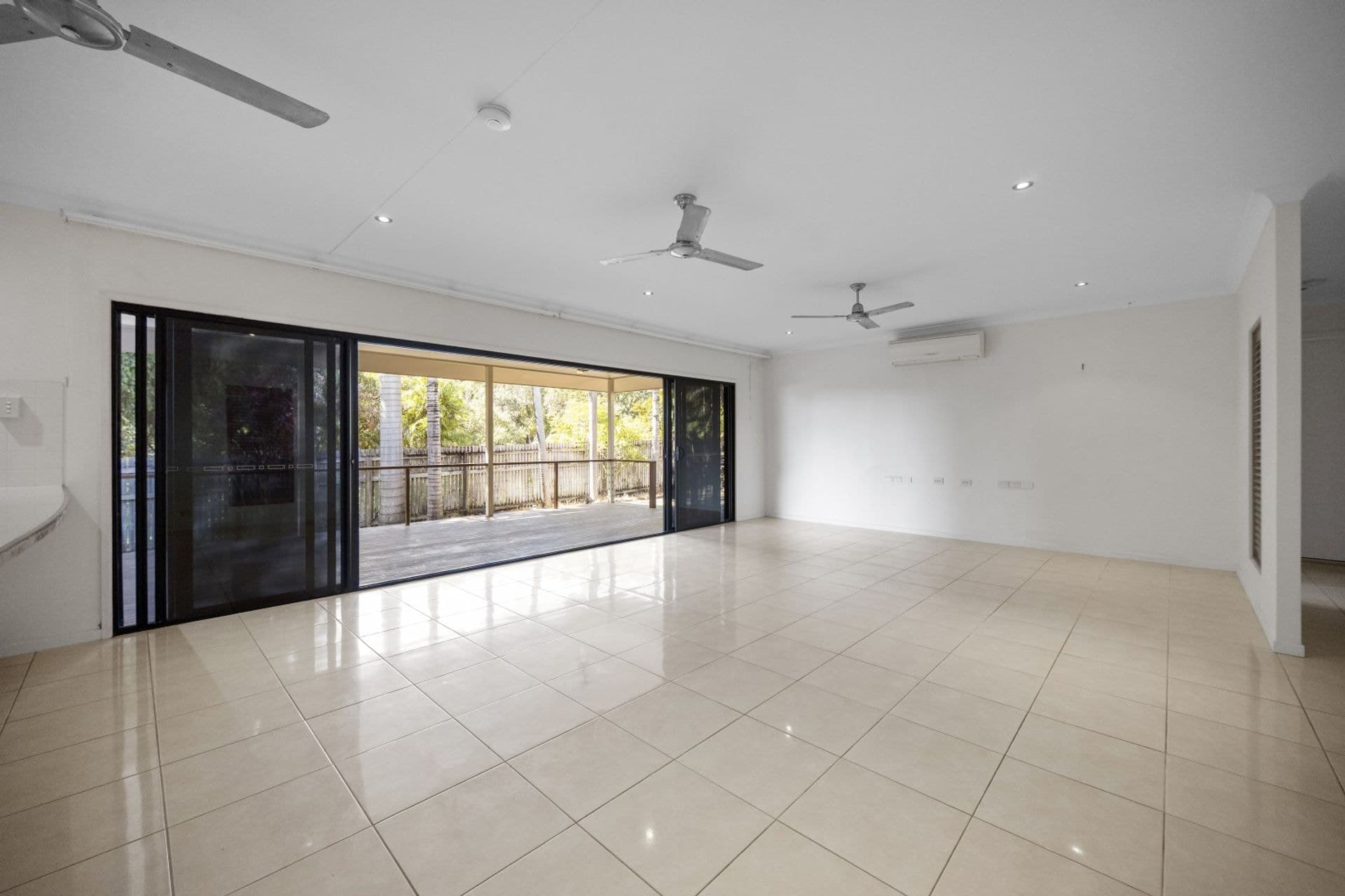 61 Timbury Way, Mount Louisa, QLD, 4814, Mount Louisa - Thumbnail 3