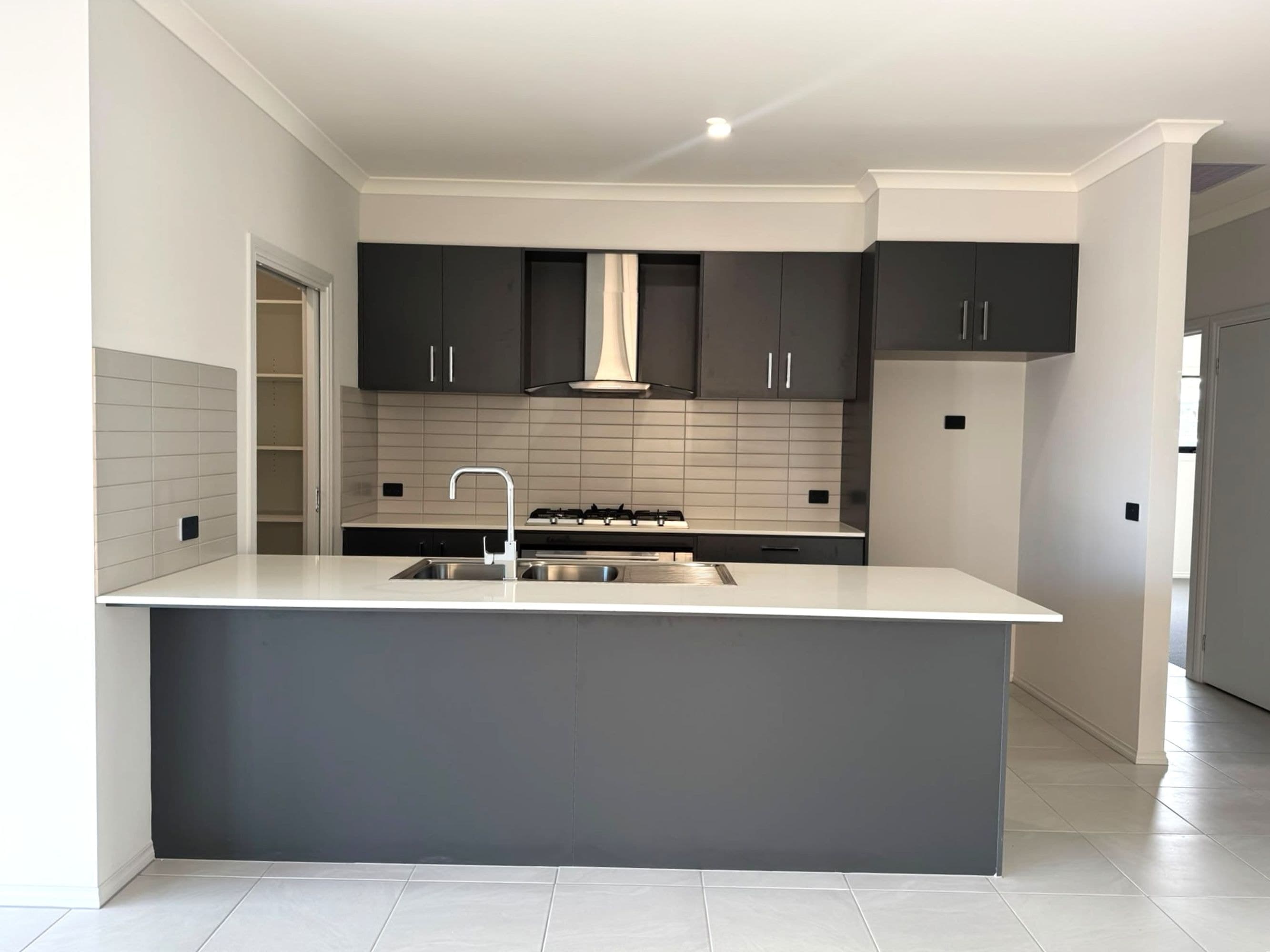 83 Goldfields Boulevard, Clyde North - Thumbnail 5