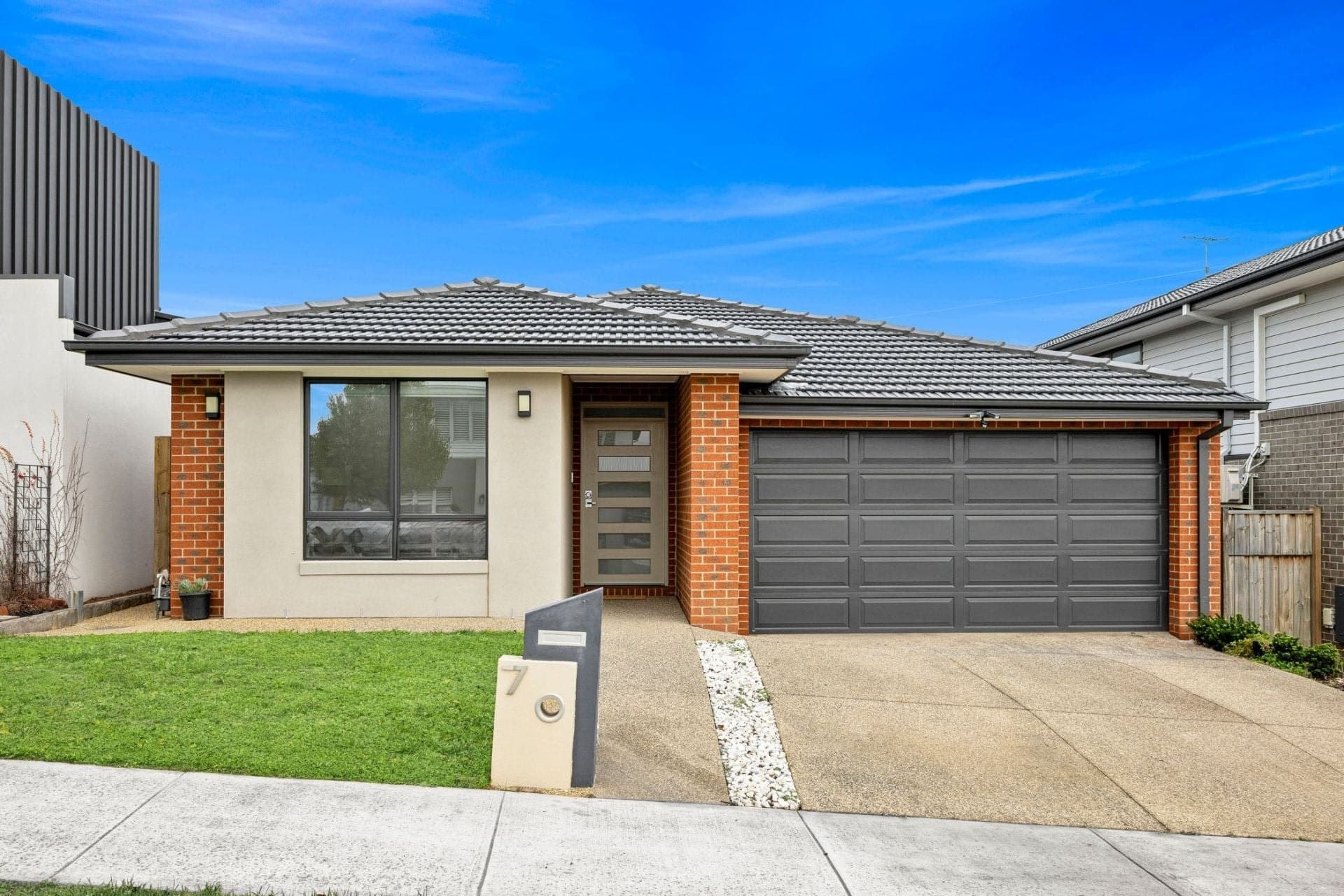 7 Parer Way, Wandana Heights - Thumbnail 2
