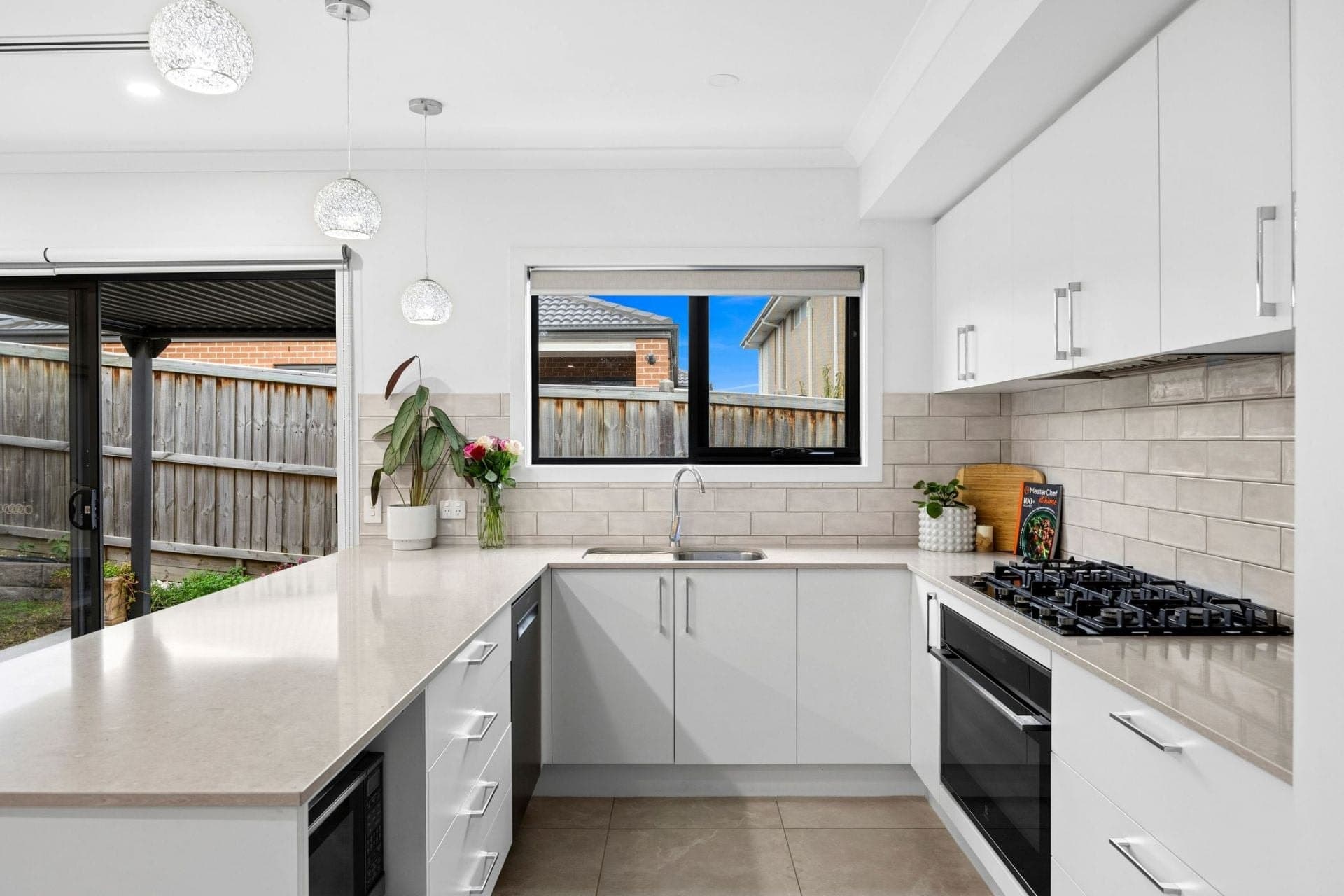 7 Parer Way, Wandana Heights - Thumbnail 3