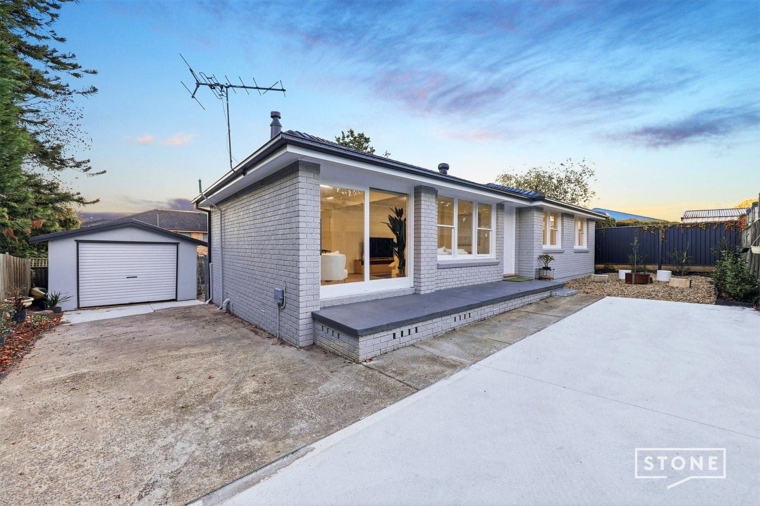 2/114 Castle Hill Road, West Pennant Hills, West Pennant Hills - Image 1