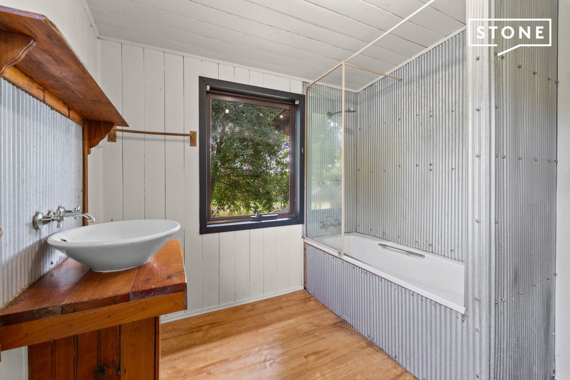 14 Martins Point Road, Harwood, Harwood - Thumbnail 7