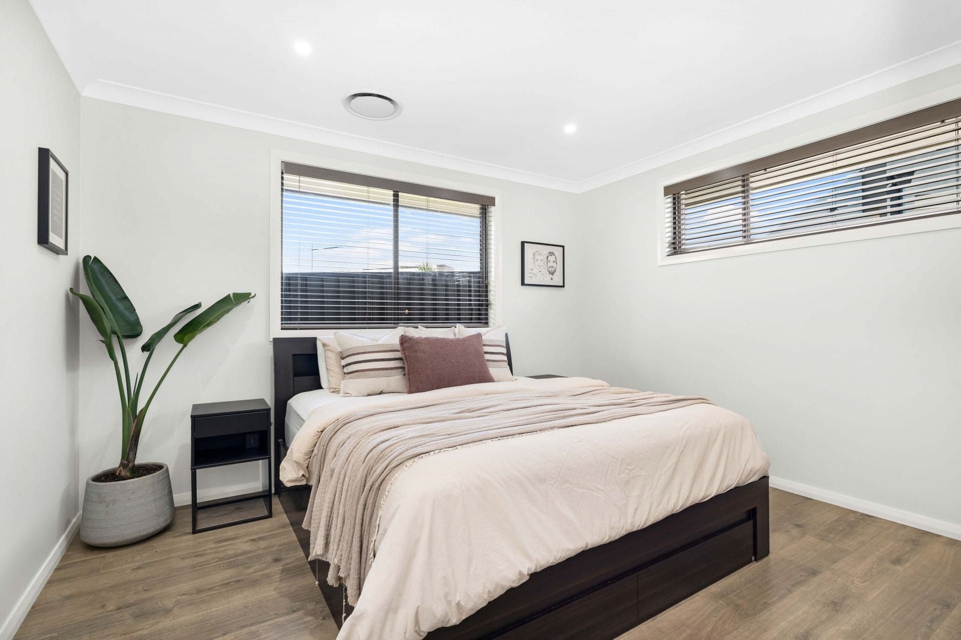 24 Poulton Terrace, Campbelltown, Campbelltown - Thumbnail 4