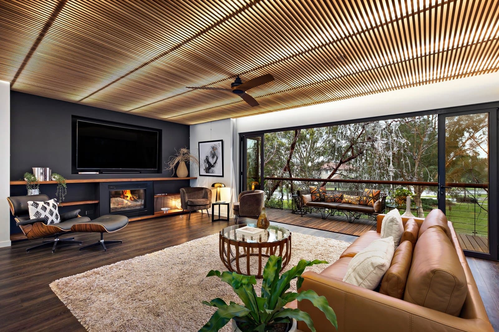 38 The Crescent, Port Melbourne - Thumbnail 3
