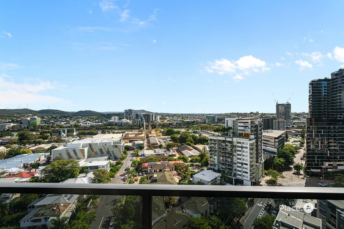2-4 Edmondstone Street, South Brisbane - Thumbnail 6