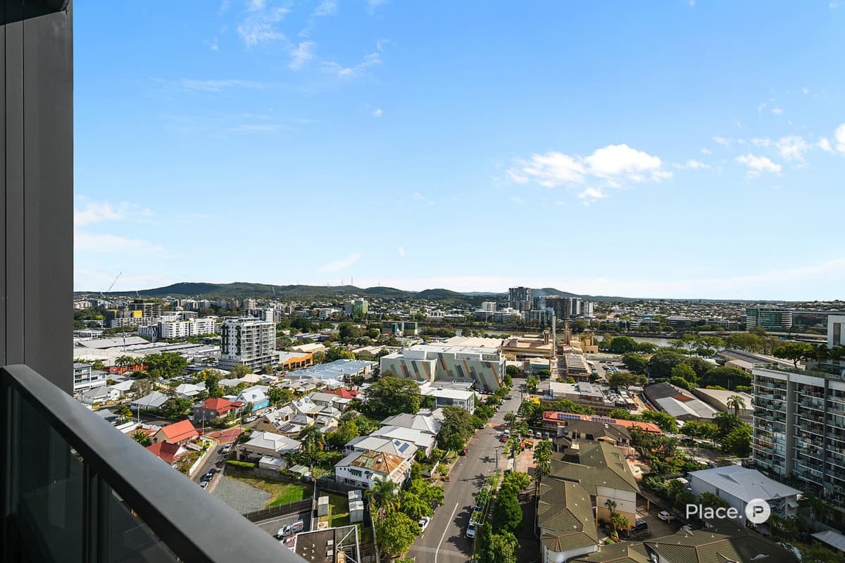 2-4 Edmondstone Street, South Brisbane - Thumbnail 7