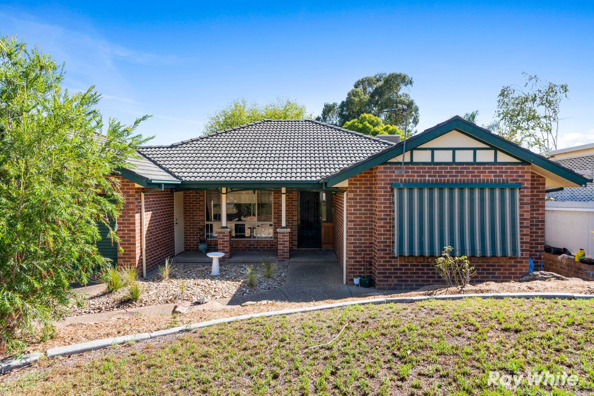 9 Honeysuckle Place, Lake Albert NSW 2650, Lake Albert - Image 1