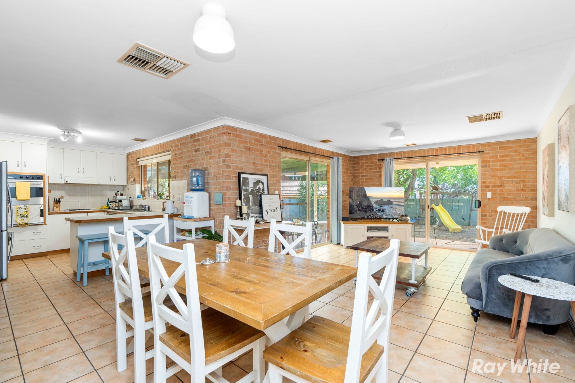 9 Honeysuckle Place, Lake Albert NSW 2650, Lake Albert - Thumbnail 7