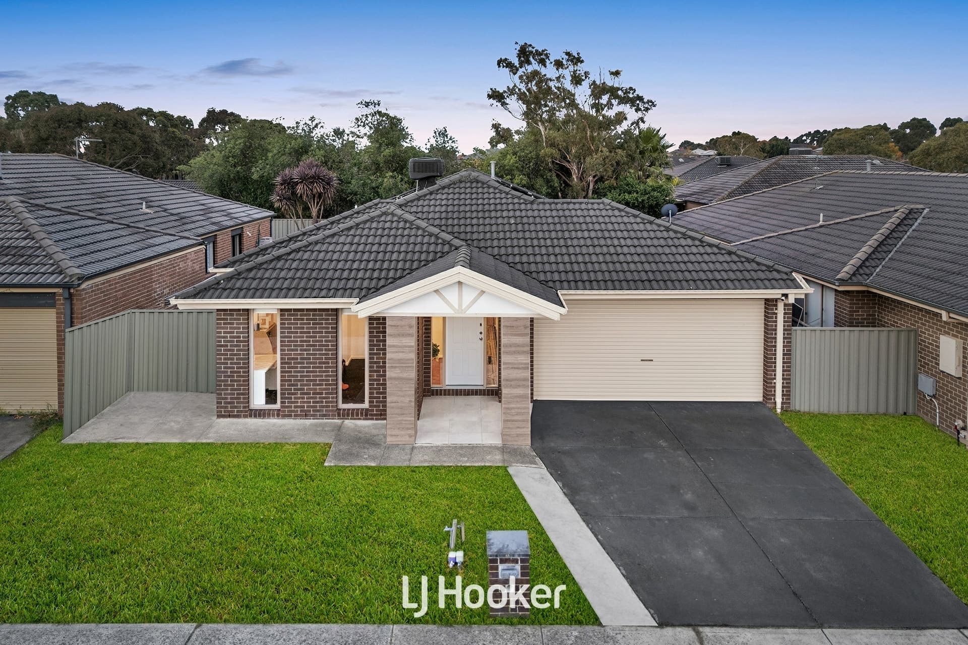 52 Bradford Drive, Cranbourne East, Cranbourne East - Thumbnail 3