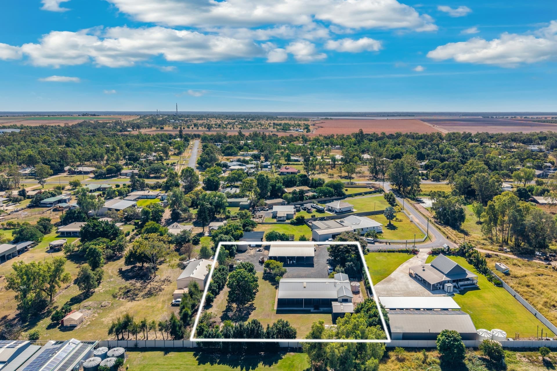 14 Rodeo Court, Emerald, Emerald - Image 1