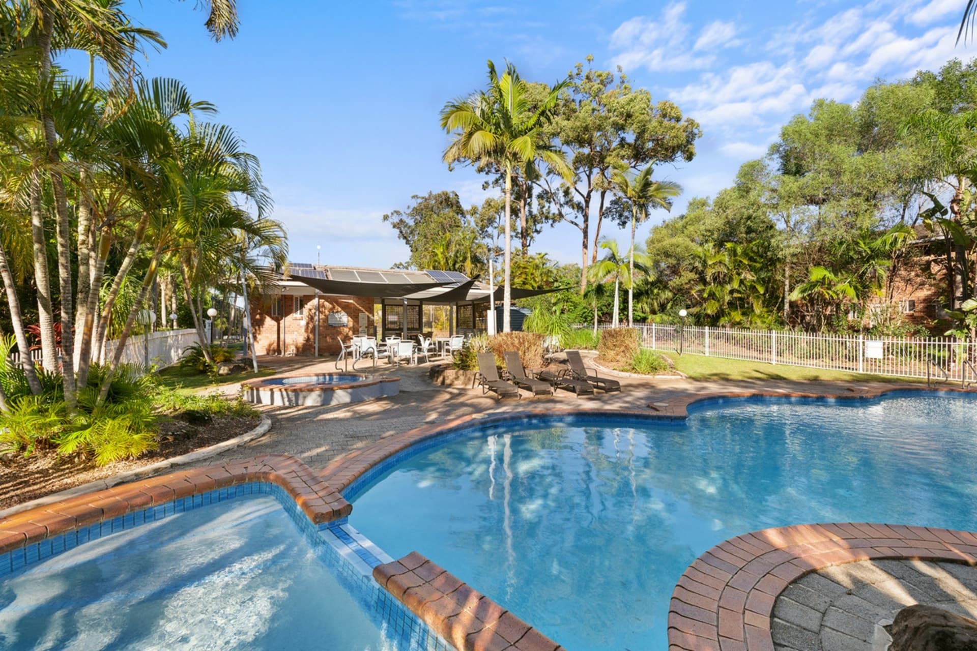 14/33 Edmund Rice Drive, Southport, Southport - Thumbnail 2
