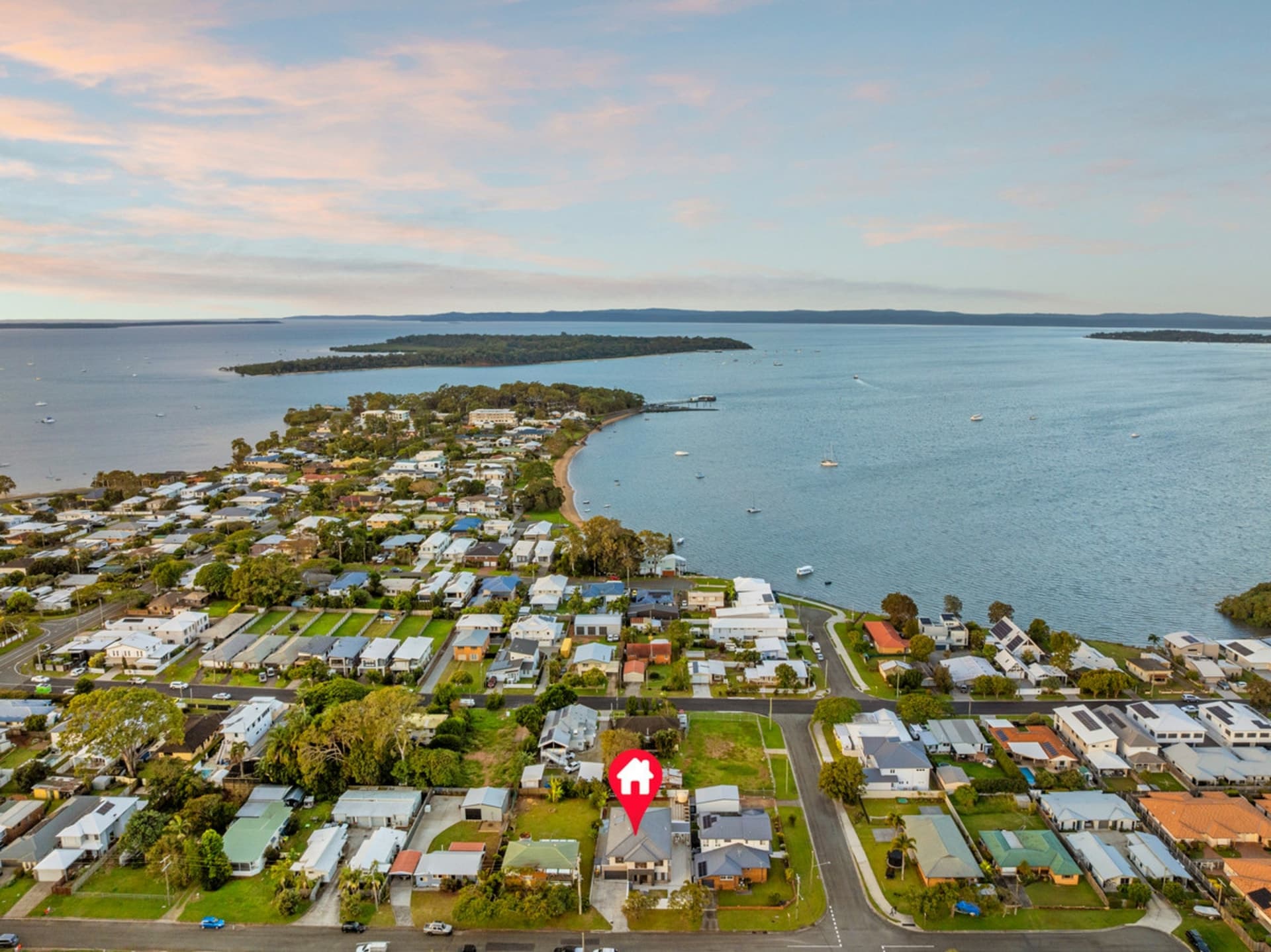 15 Moore Street, Victoria Point, Victoria Point - Image 1