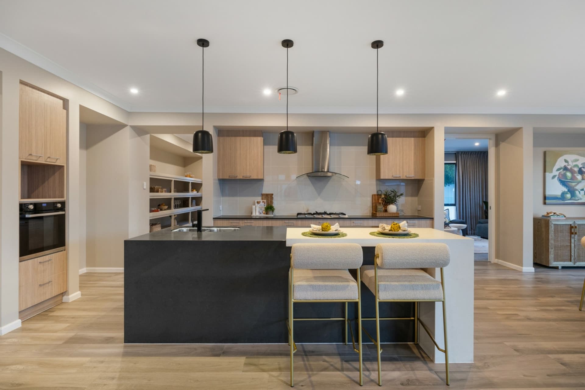 15 Moore Street, Victoria Point, Victoria Point - Thumbnail 4