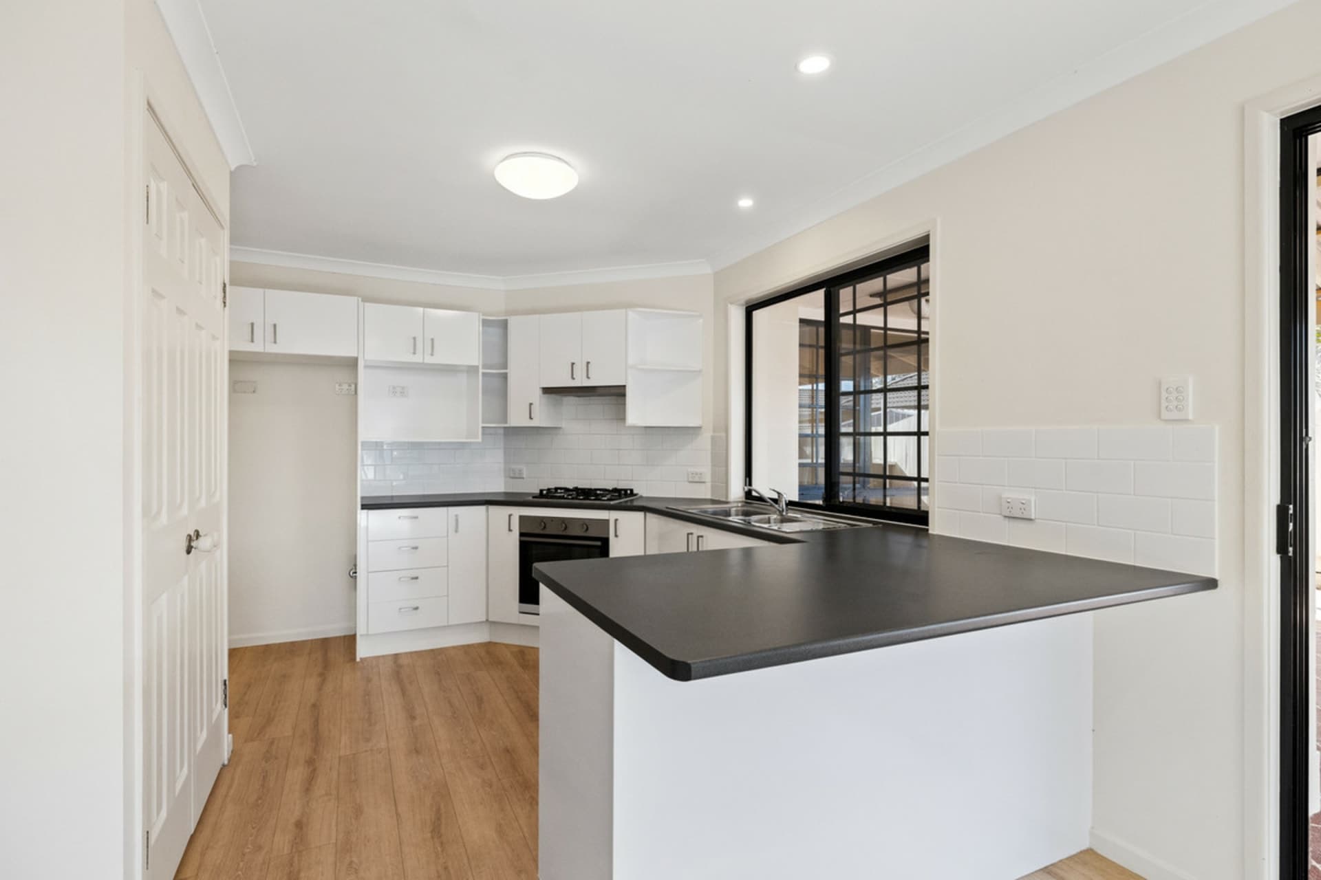 2 Park Lane, Ormiston, Ormiston - Thumbnail 4