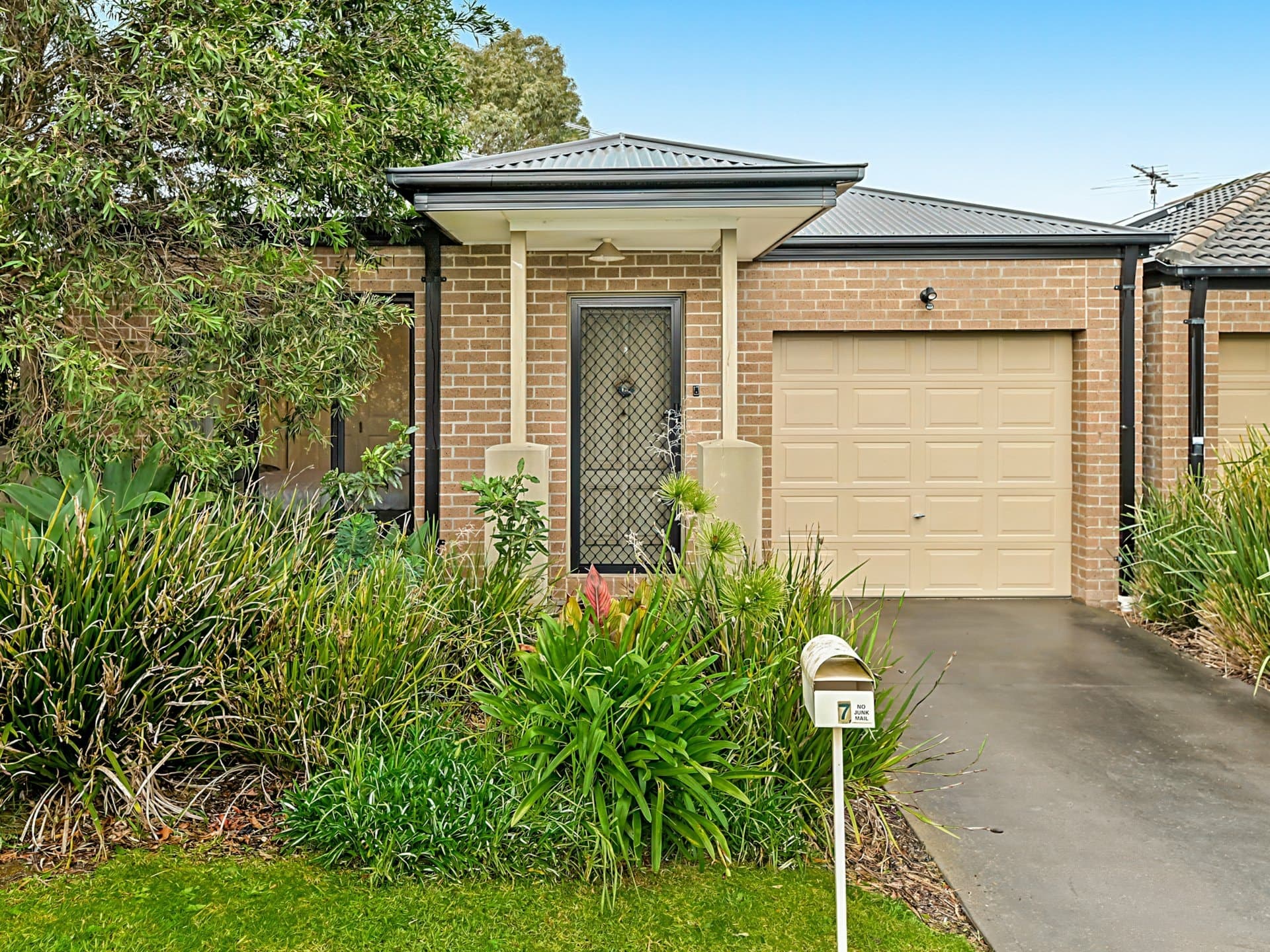 7/103 Army Road, Pakenham, Pakenham - Image 1