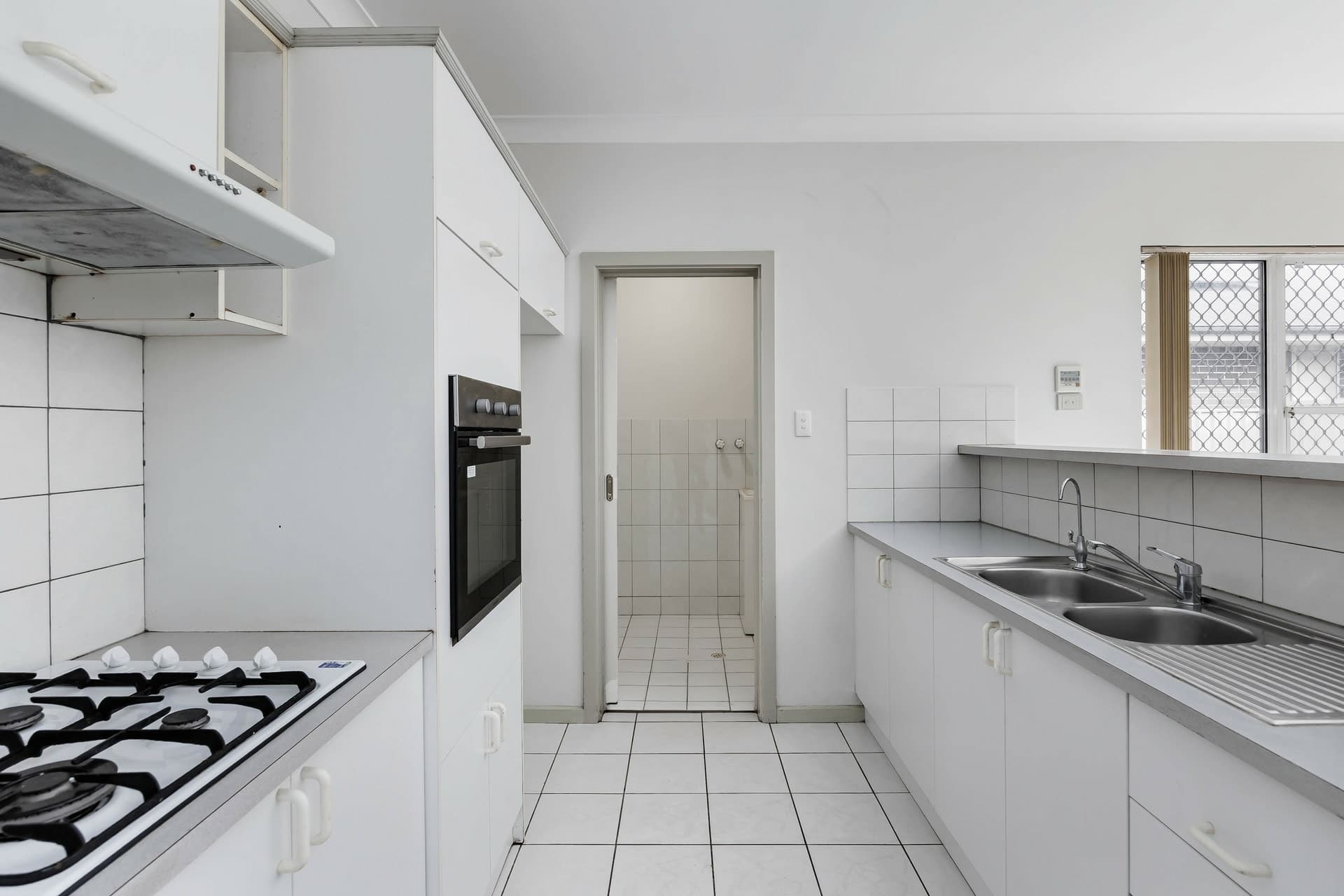 1/9 Hennessy Terrace, Rosewater, Rosewater - Thumbnail 5