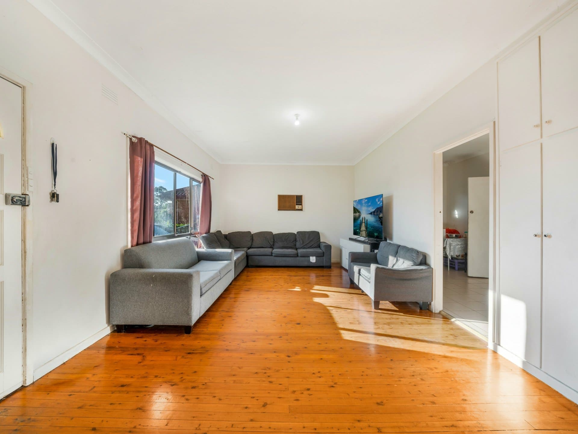 81 Jasmine Crescent, Cabramatta, Cabramatta - Thumbnail 2