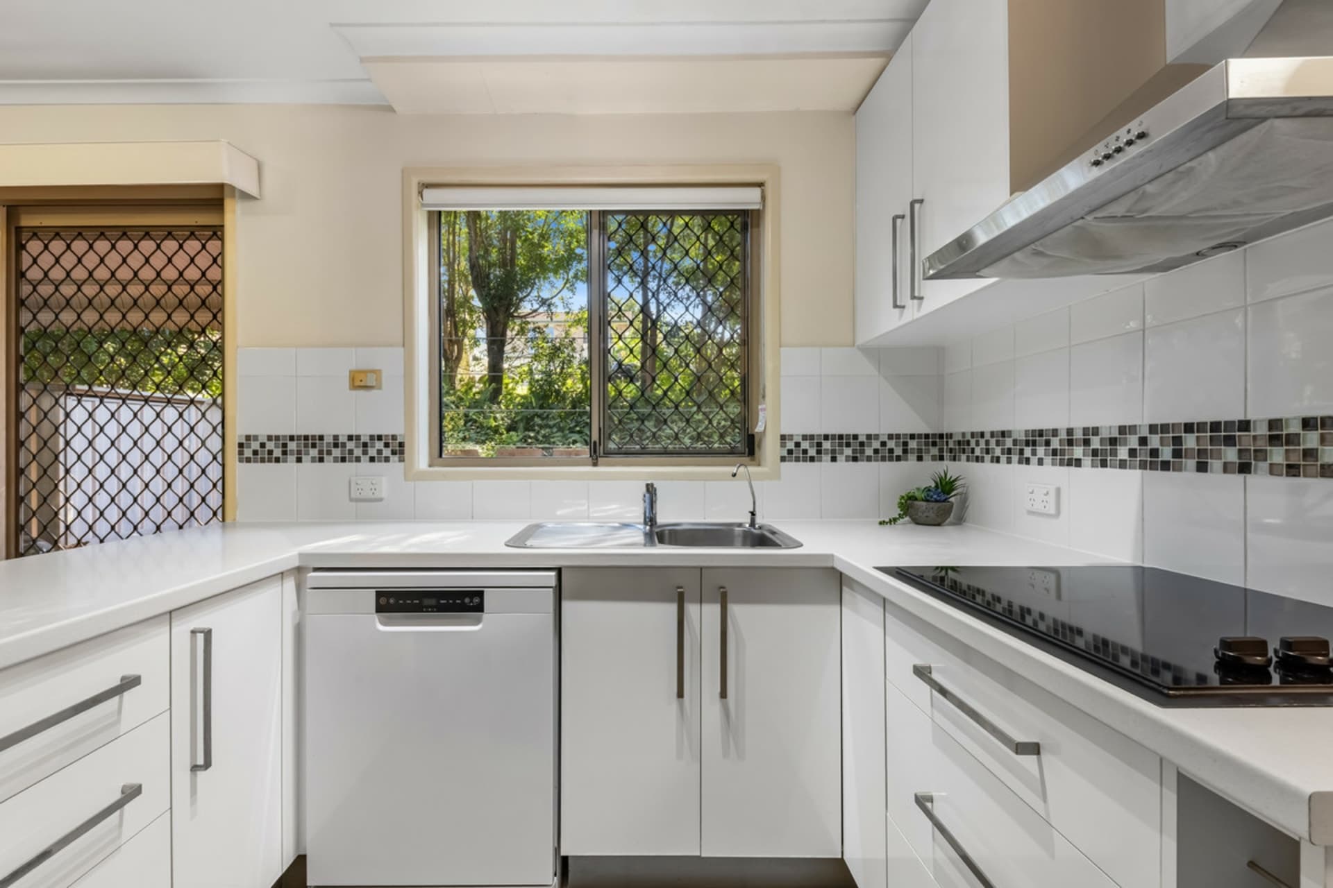 6/6-16 Ramu Street, Eagleby, Eagleby - Thumbnail 6