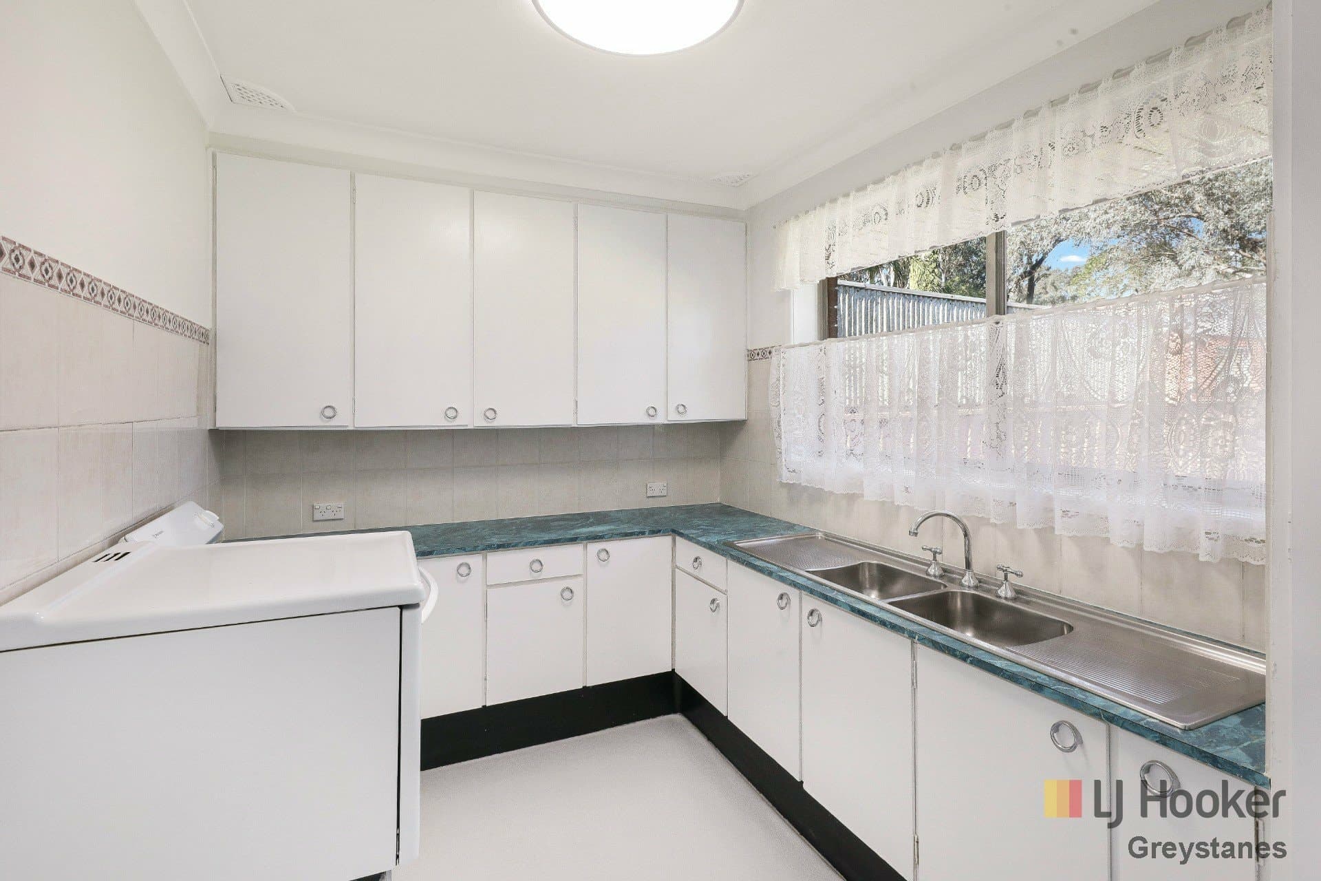 14 Millicent Street, Greystanes, Greystanes - Thumbnail 2