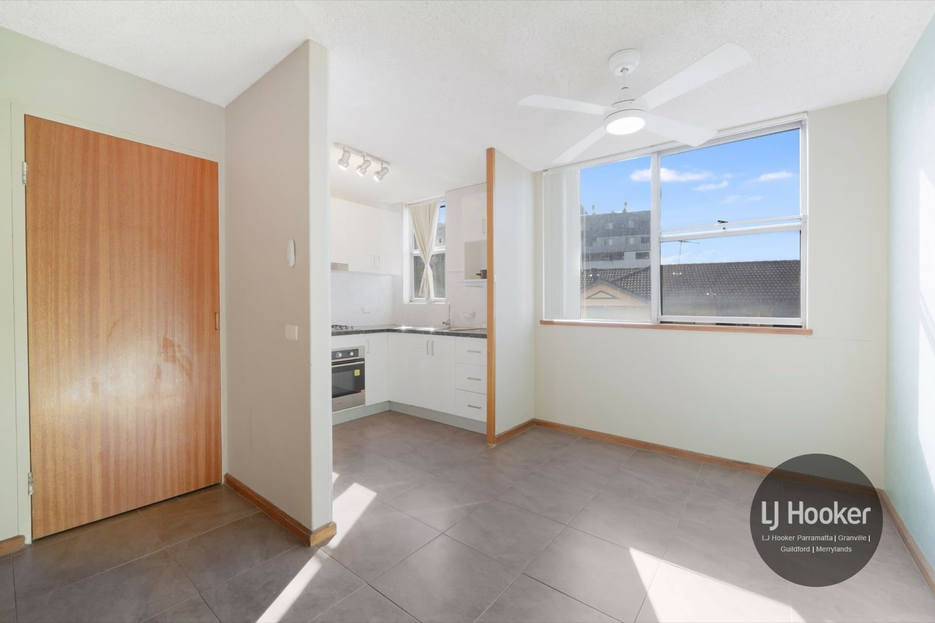 44/10 Bridge Street, Granville, Granville - Thumbnail 2