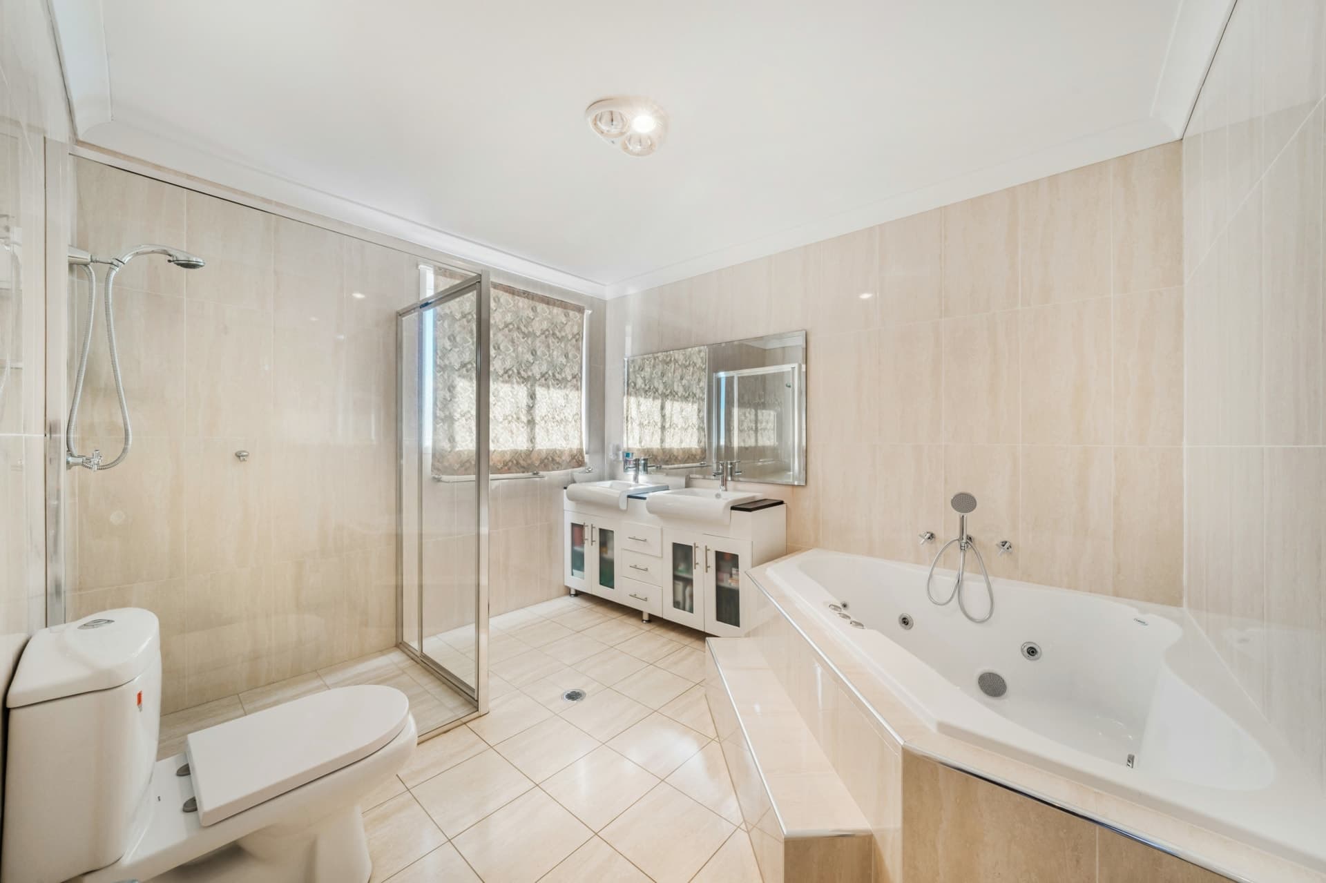 147 Whitford Road, Hinchinbrook, Hinchinbrook - Thumbnail 5