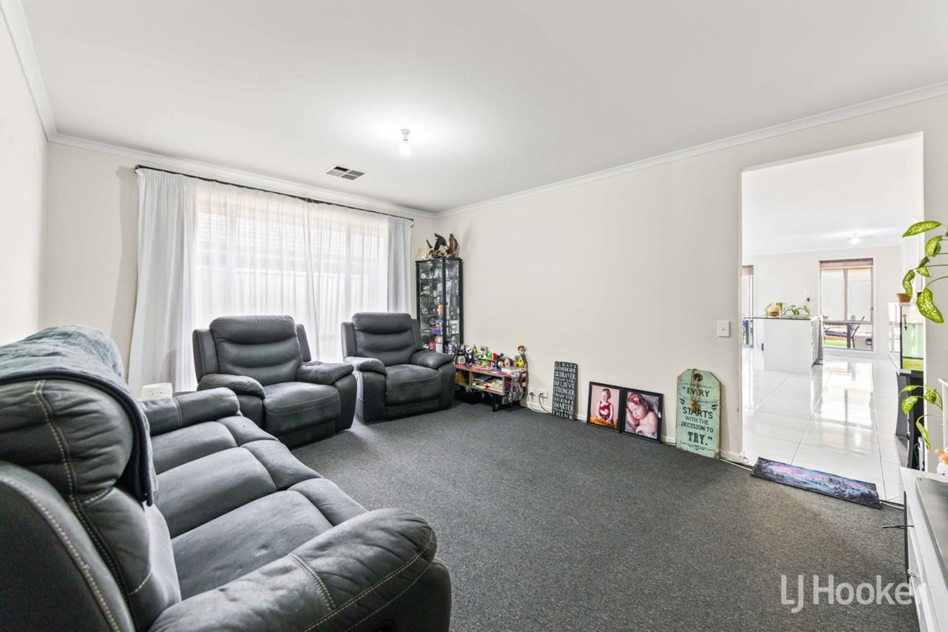 41 Tudor Crescent, Smithfield Plains, Smithfield Plains - Thumbnail 5