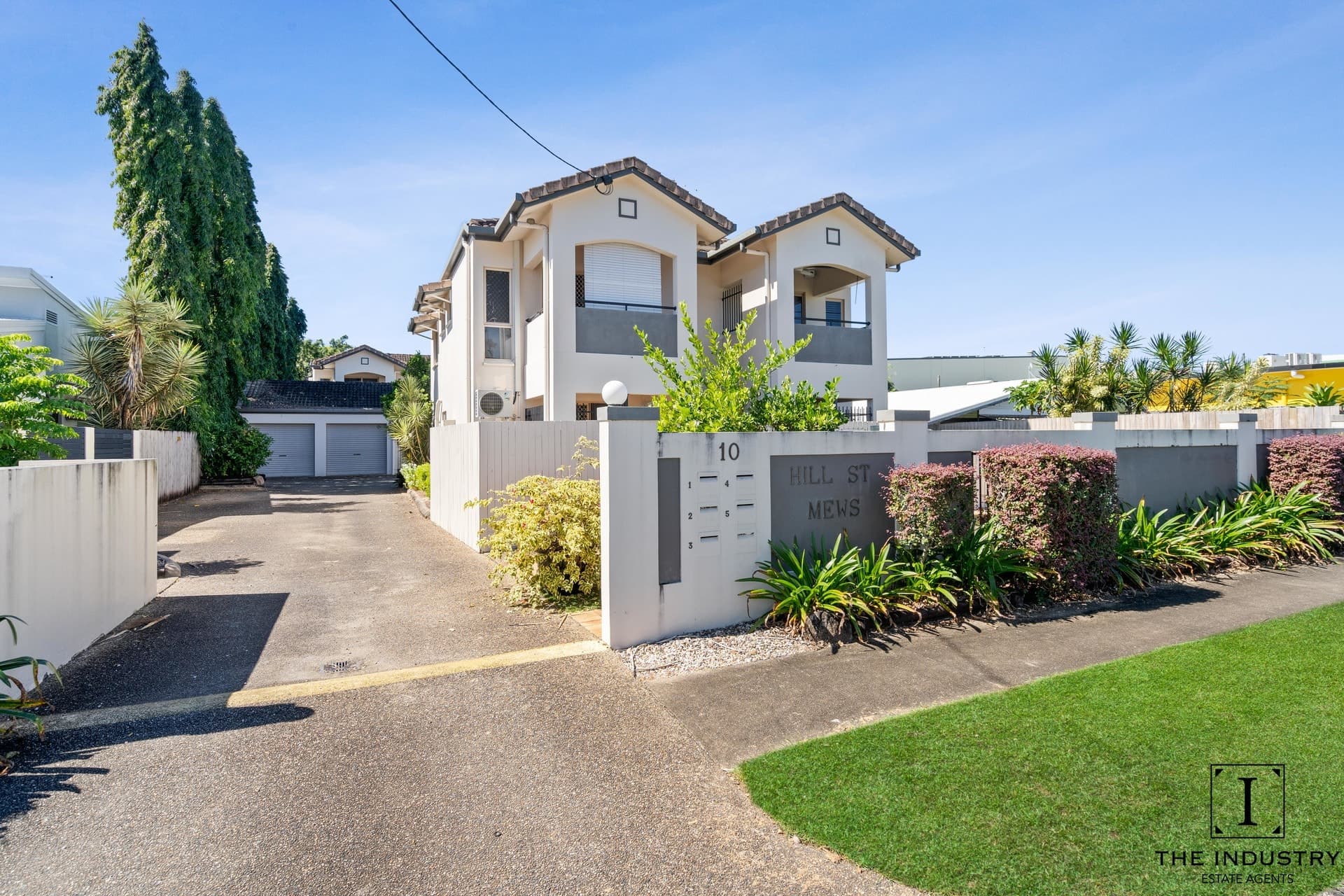 2/10 Hill Street, Manunda QLD 4870, Manunda - Image 1