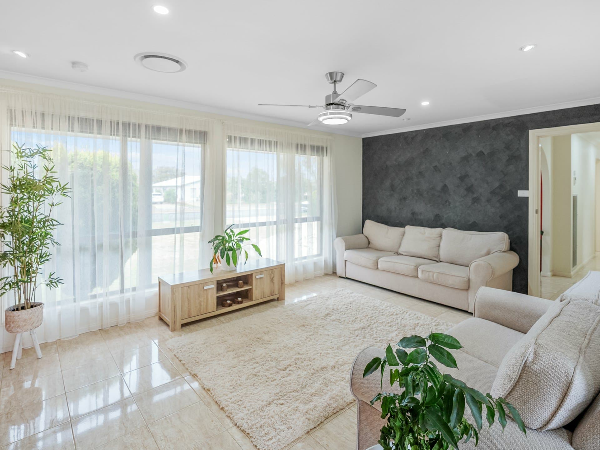22 Clifton Boulevard, Griffith, Griffith - Thumbnail 6