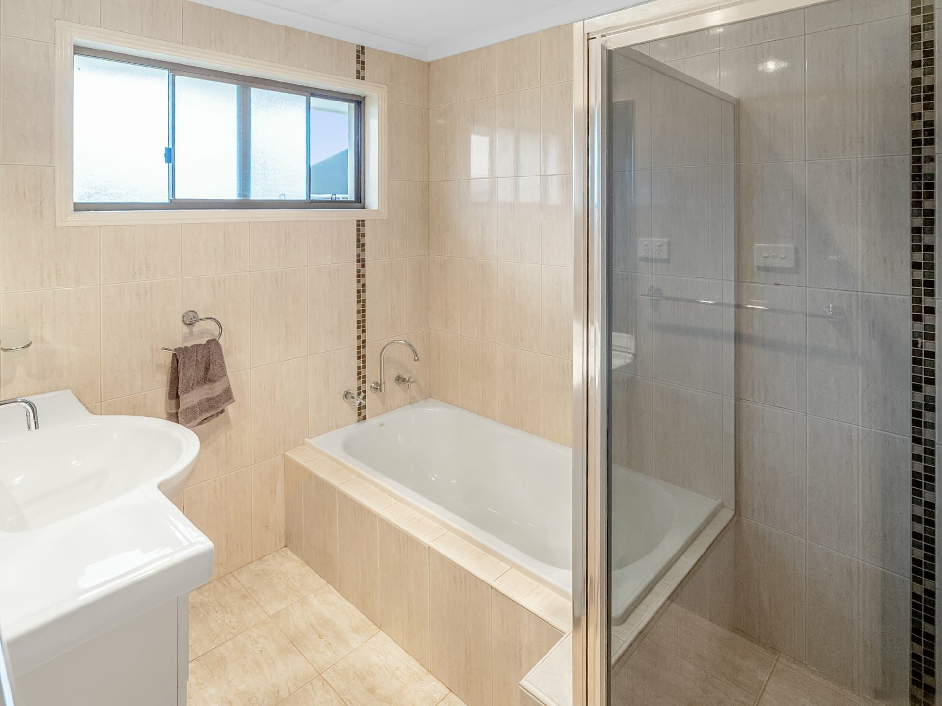 22 Clifton Boulevard, Griffith, Griffith - Thumbnail 8
