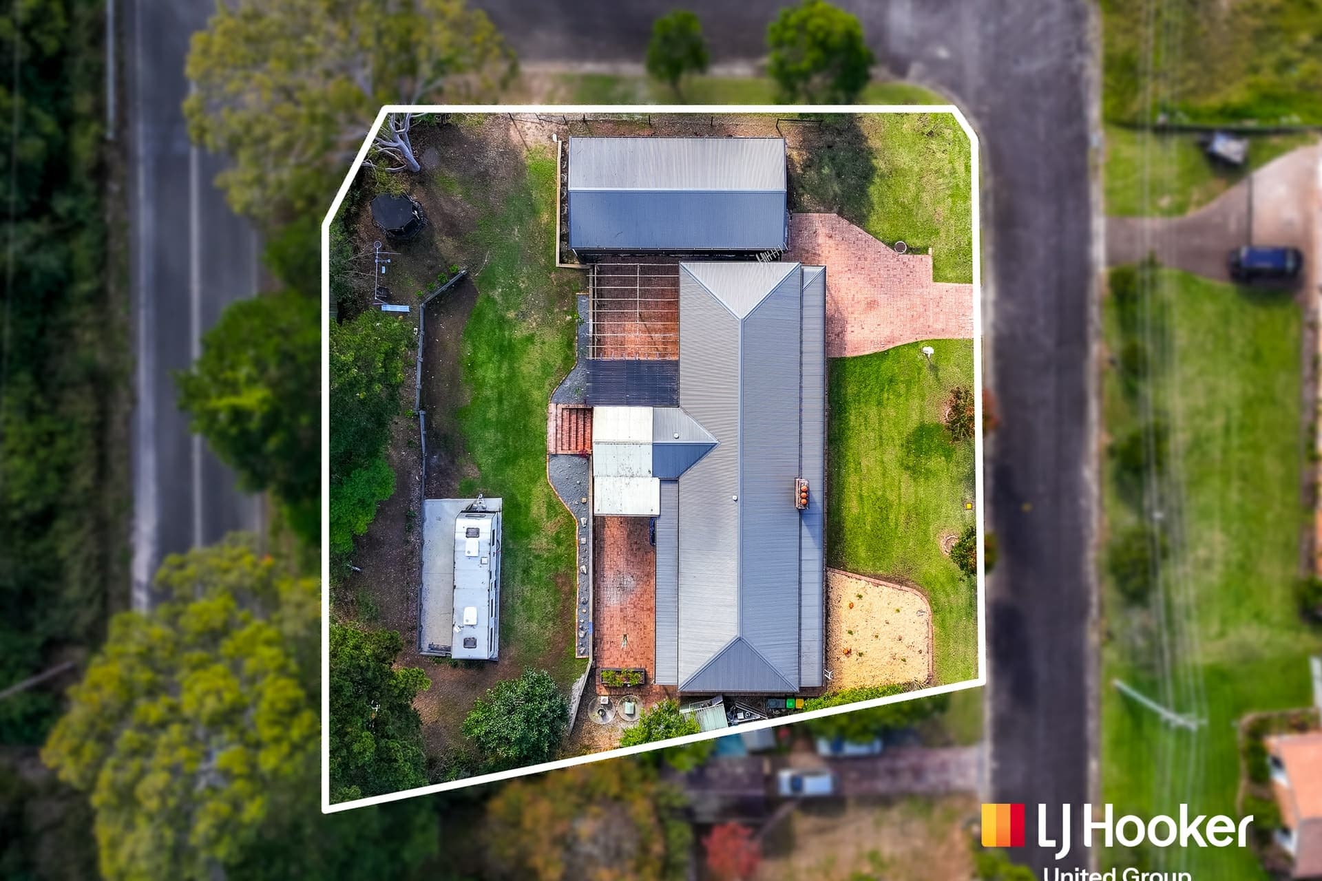 2 Browns Road, The Oaks, The Oaks - Thumbnail 2
