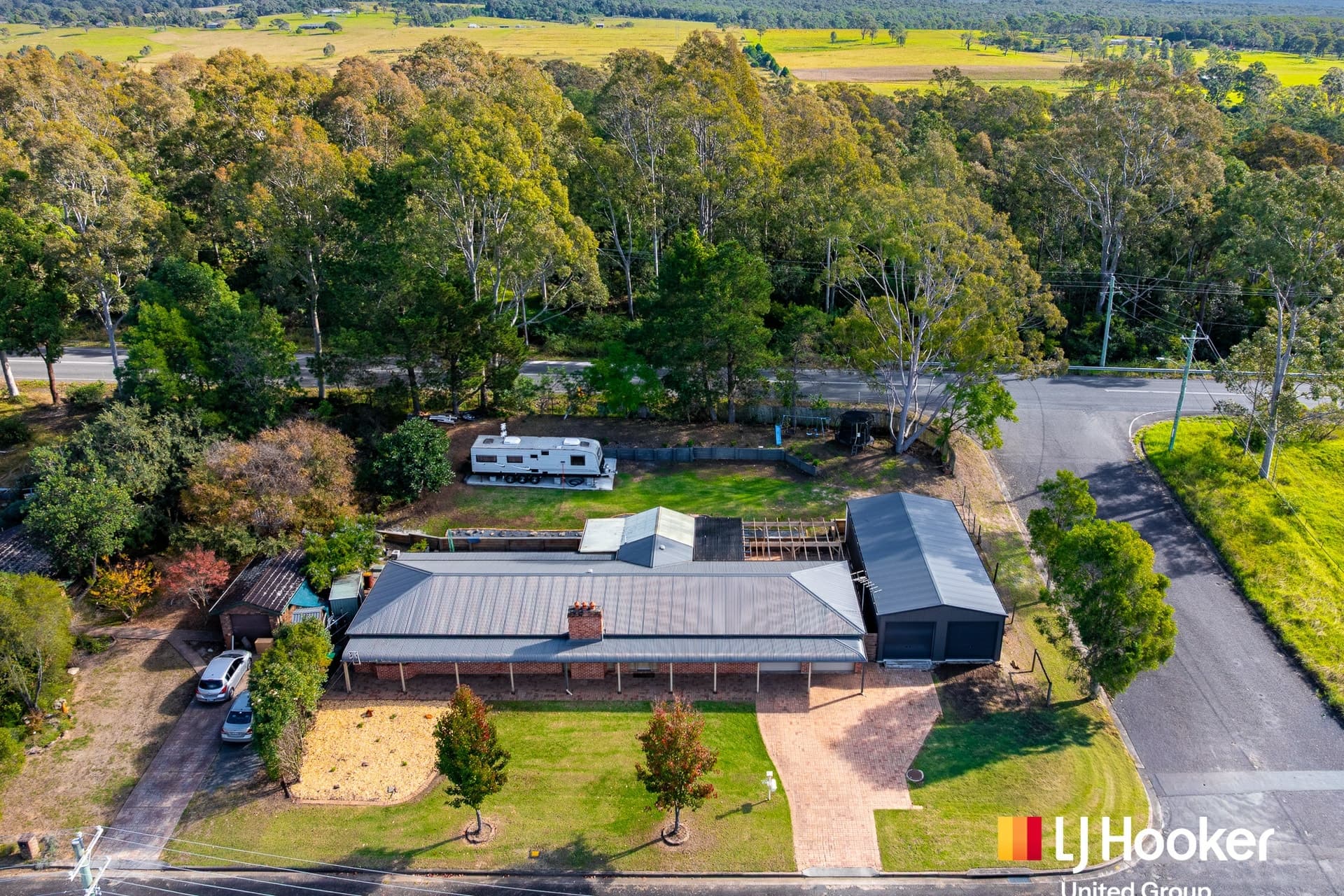 2 Browns Road, The Oaks, The Oaks - Thumbnail 3