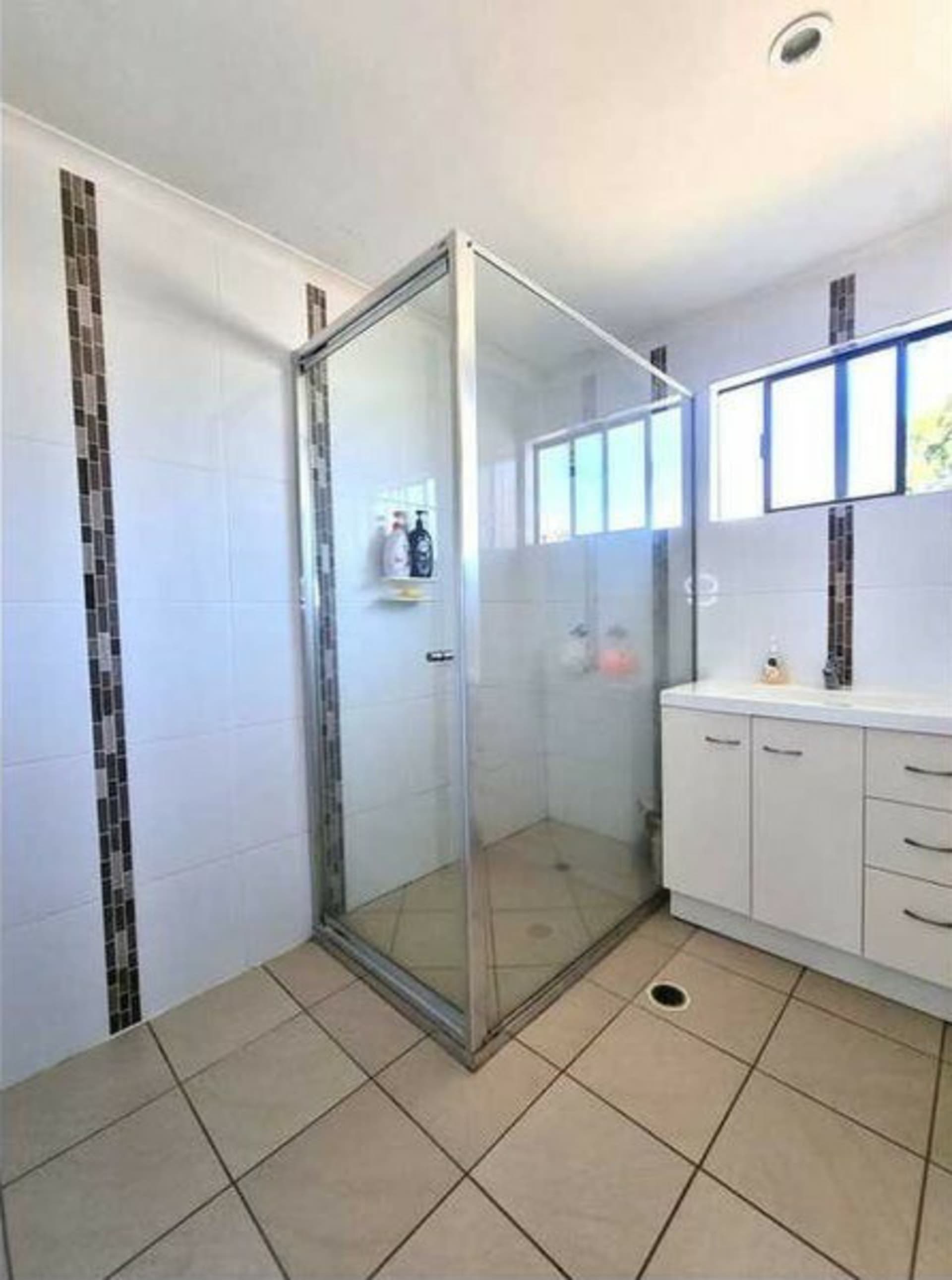 11 Glen Eden Drive, Glen Eden, Glen Eden - Thumbnail 4
