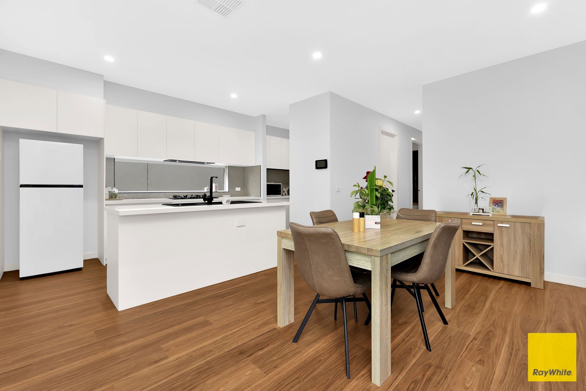 28 Trowbridge Drive, Wollert VIC 3750, Wollert - Thumbnail 4