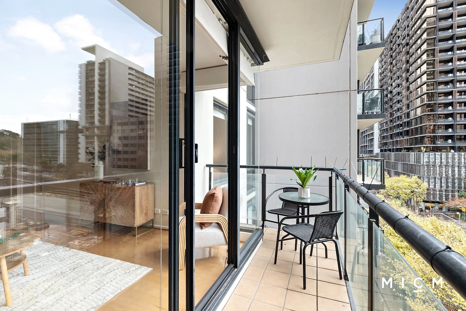 512/148 Wells Street, South Melbourne - Thumbnail 2
