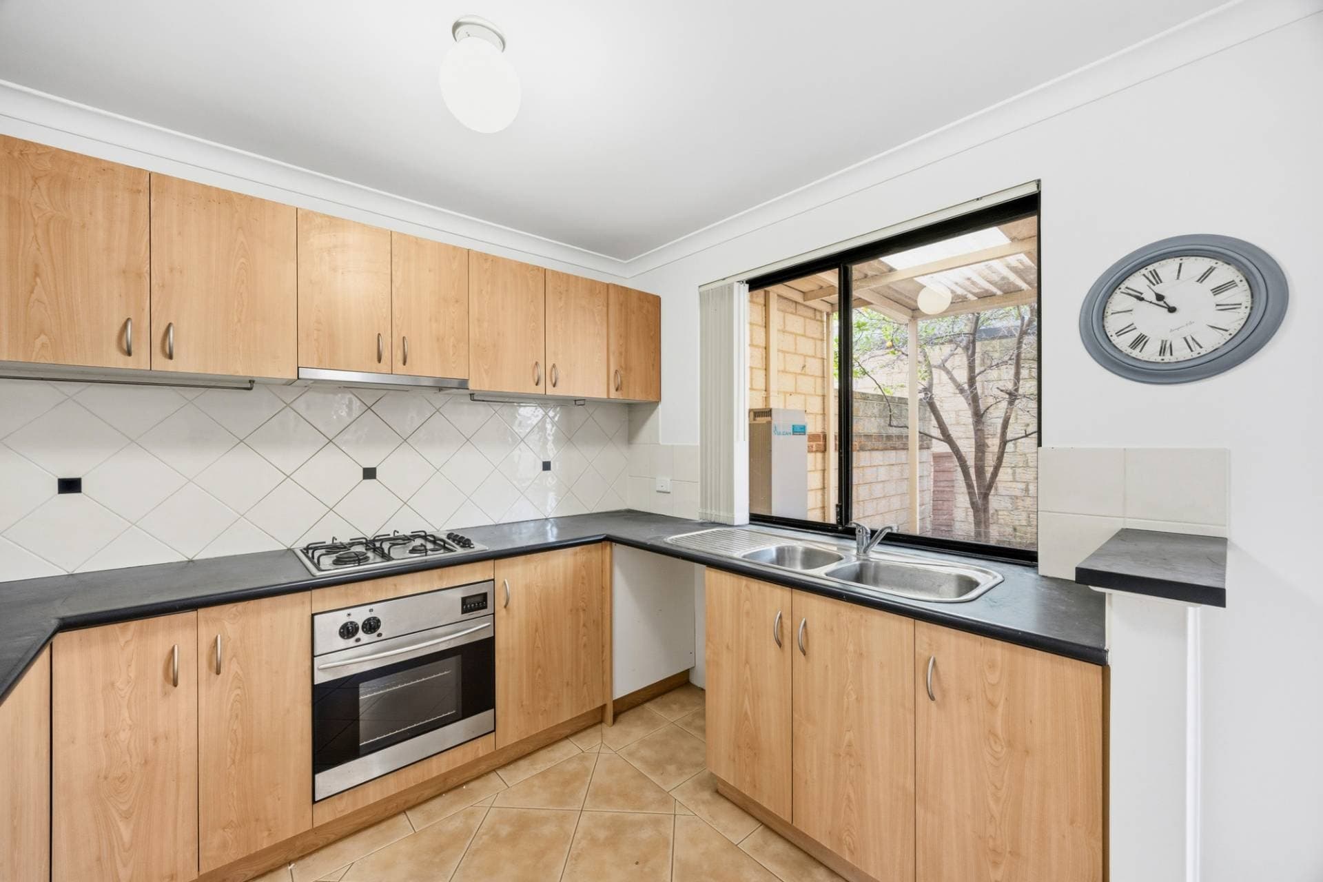 35A Pollard Street, Glendalough - Image 1