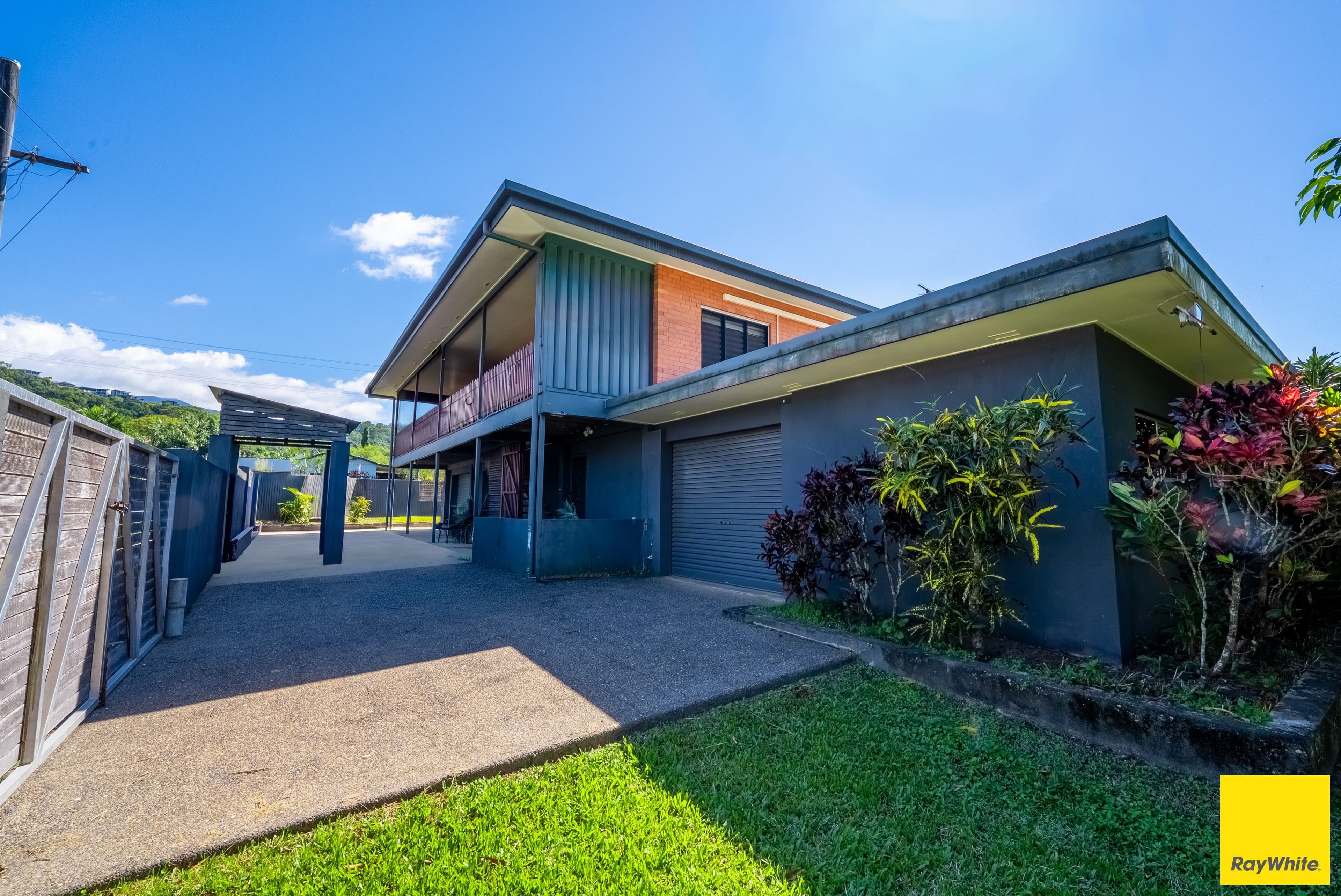 174 Mcmanus Street, Whitfield QLD 4870, Whitfield - Thumbnail 2