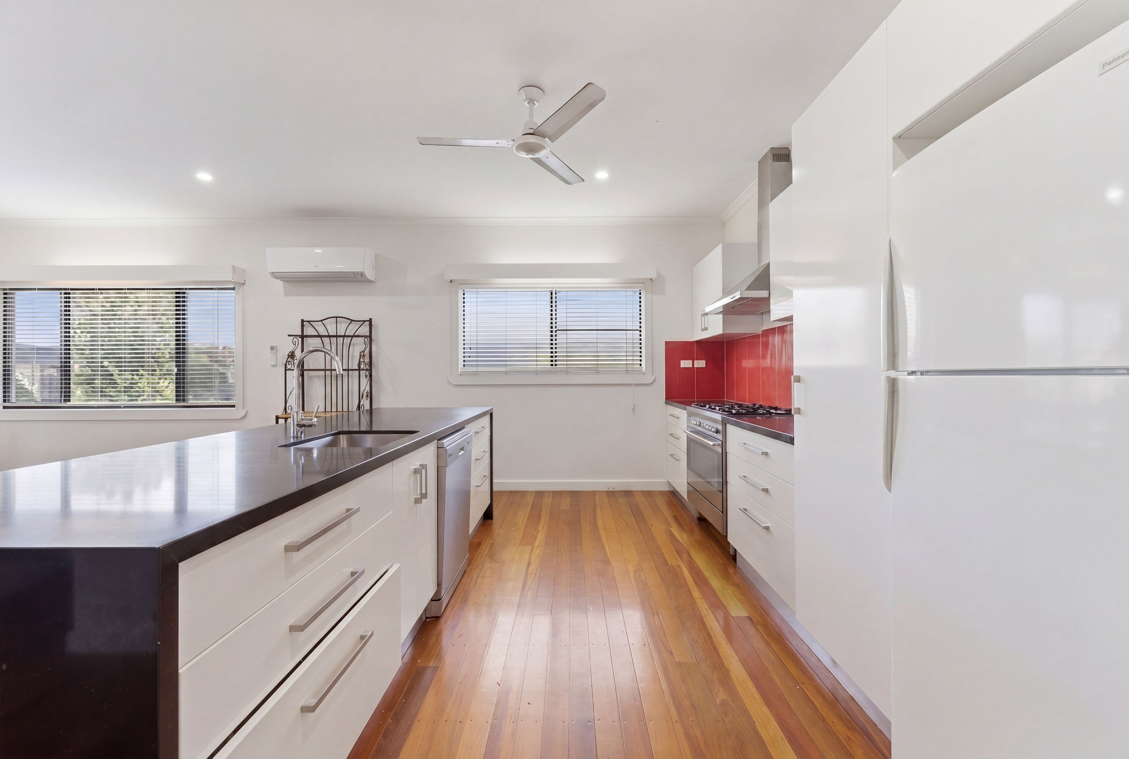 174 Mcmanus Street, Whitfield QLD 4870, Whitfield - Thumbnail 3