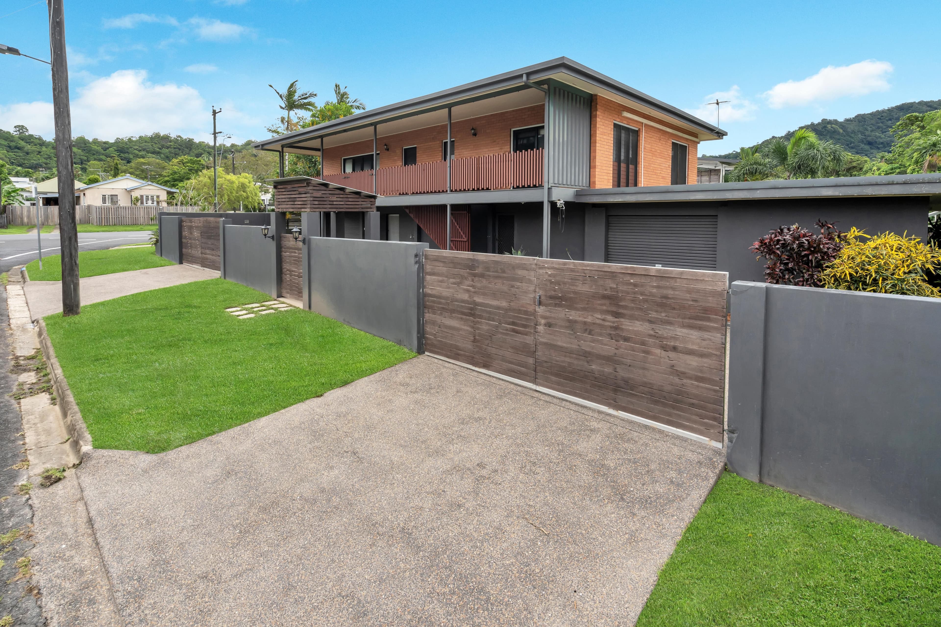 174 Mcmanus Street, Whitfield QLD 4870, Whitfield - Thumbnail 4