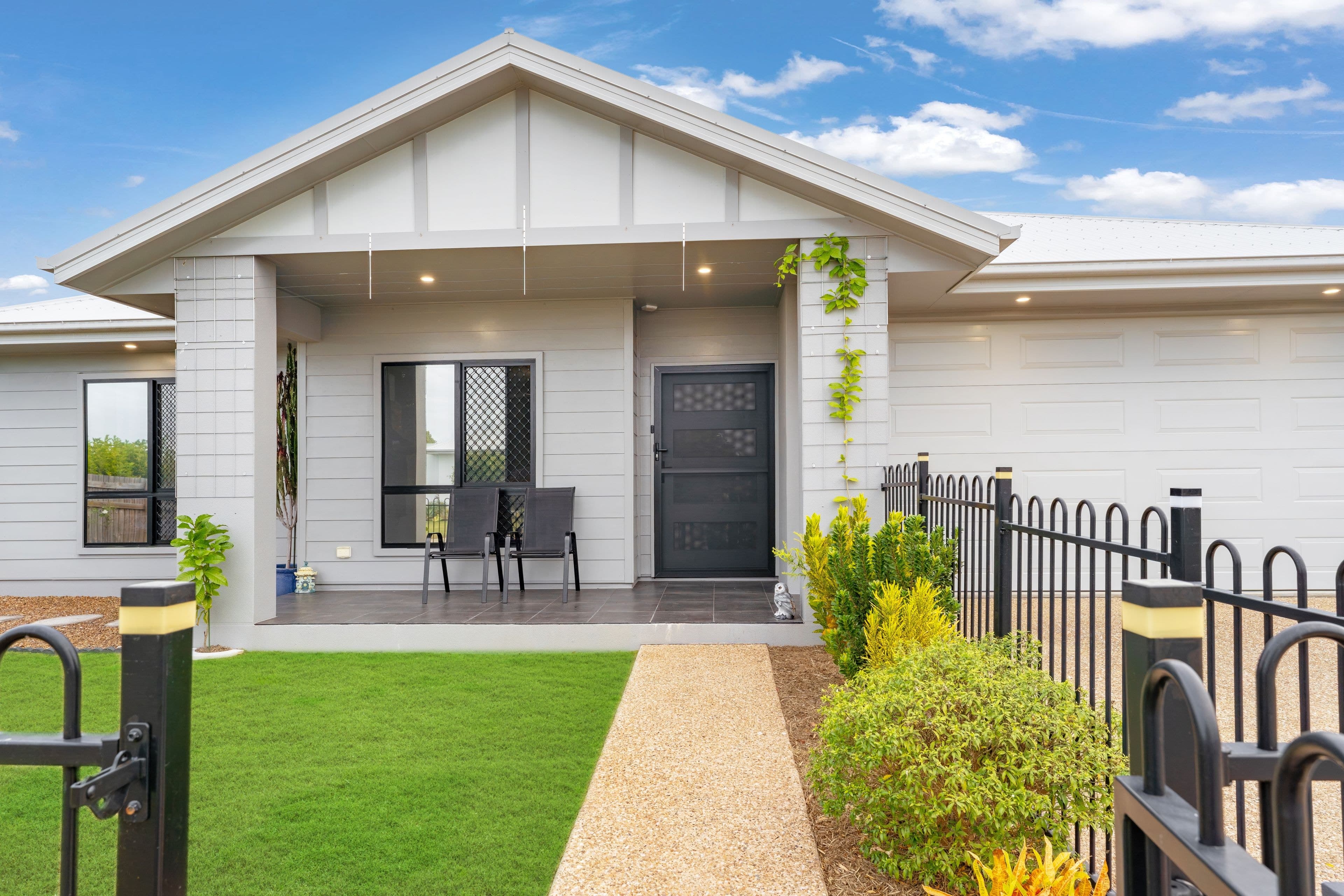 8 Burflower Street, Mount Low QLD 4818, Mount Low - Thumbnail 3