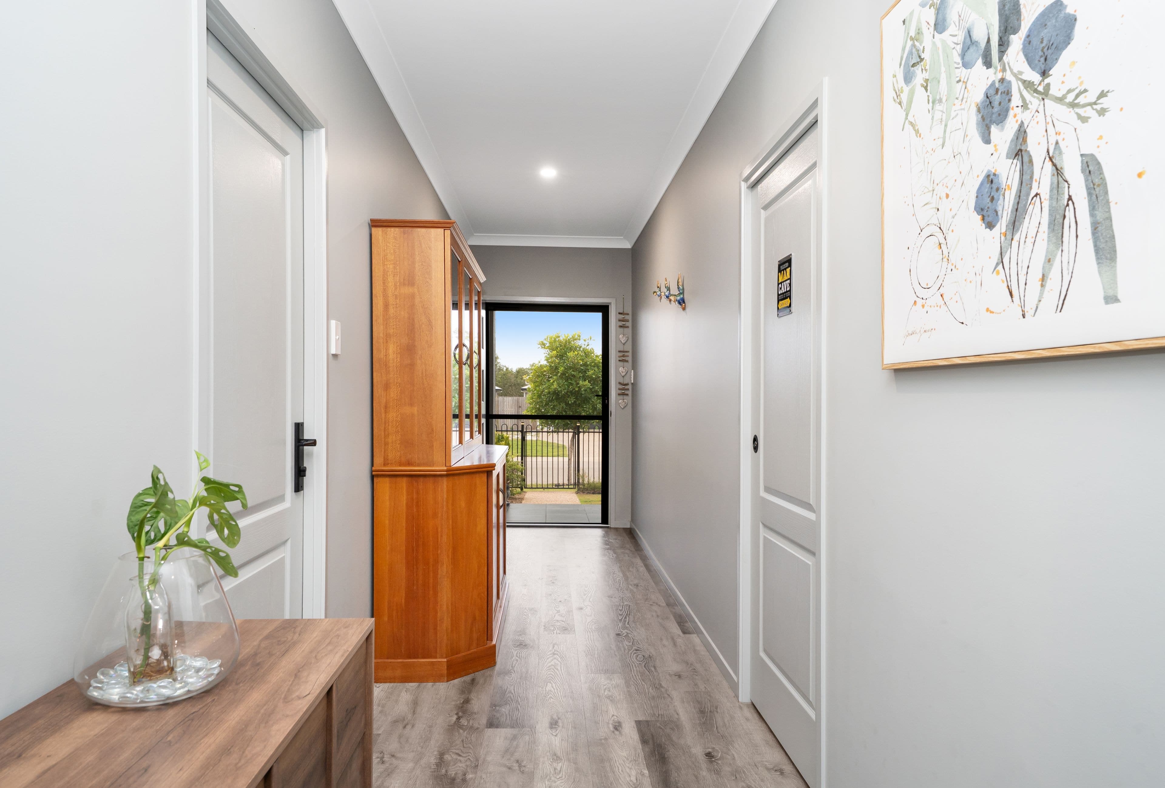 8 Burflower Street, Mount Low QLD 4818, Mount Low - Thumbnail 4