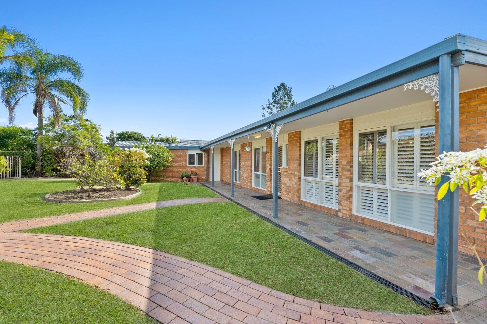 4 Caister Court, Carindale QLD 4152, Carindale - Image 1