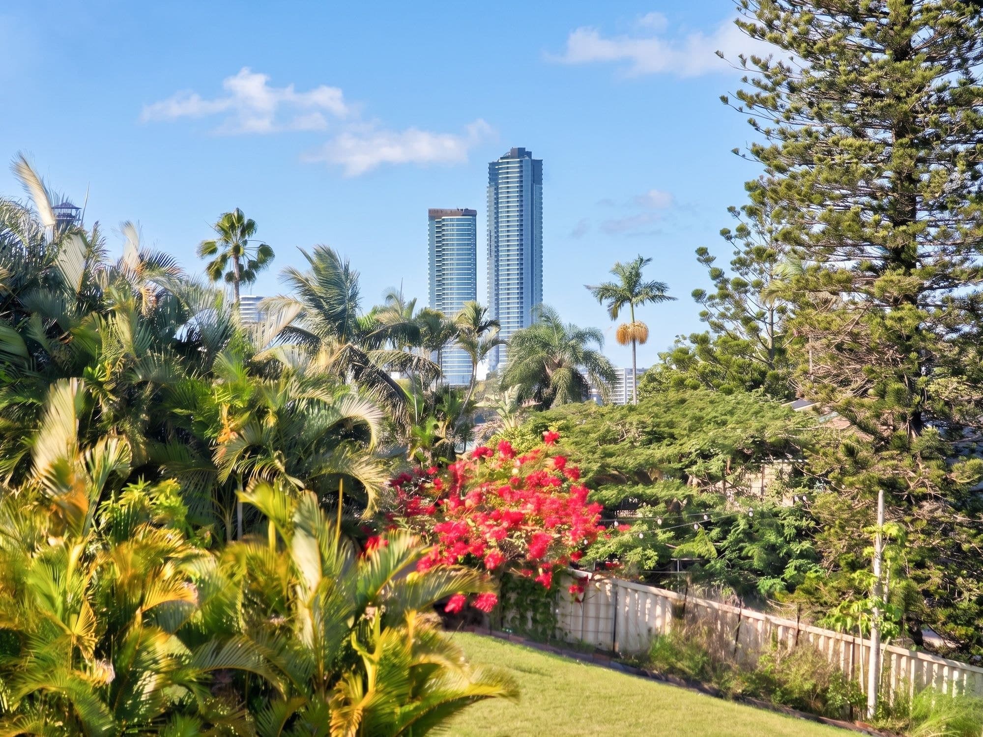 98 Ashmore Road, Bundall QLD 4217, Bundall - Thumbnail 3