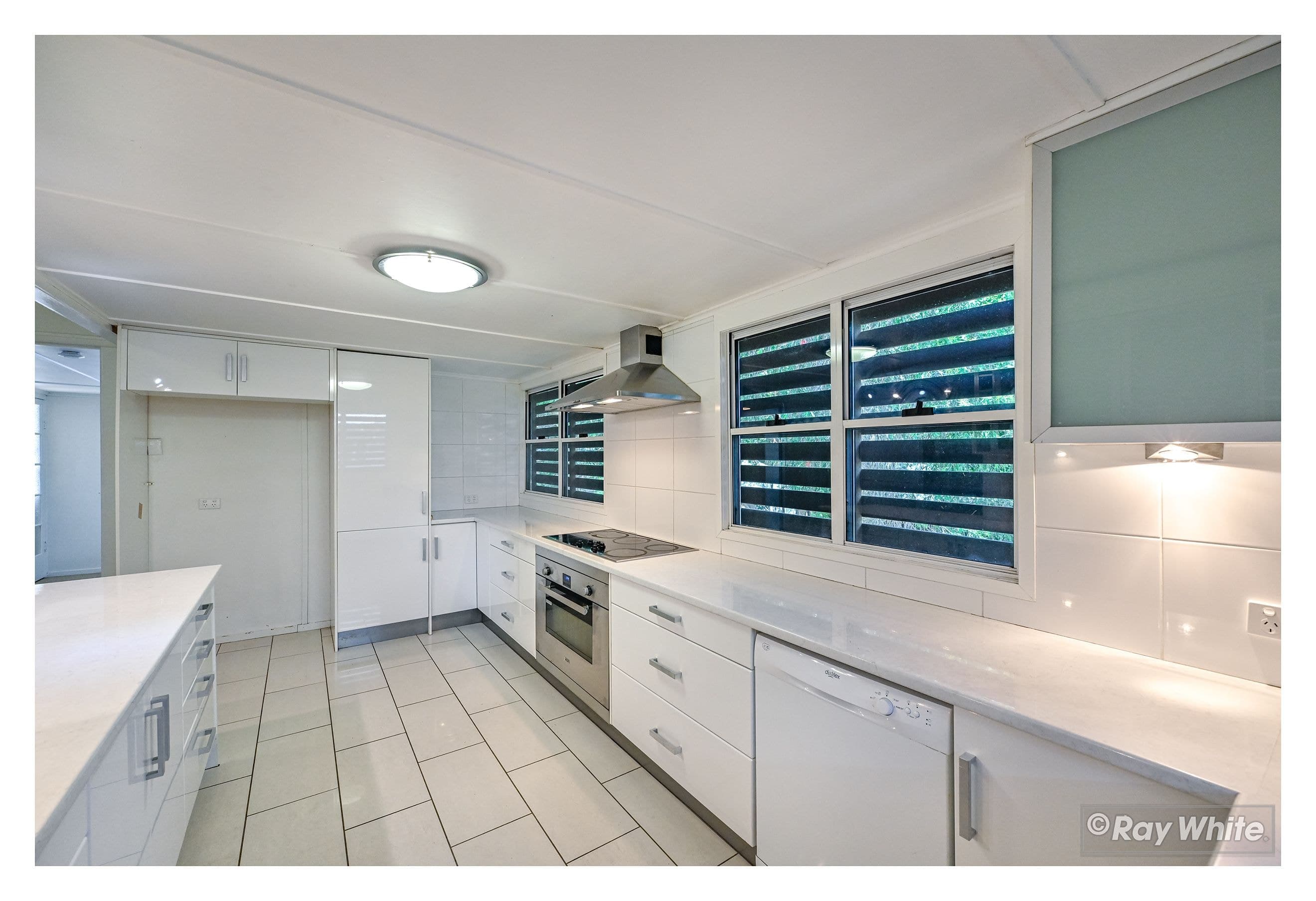 270 Upper Dawson Road, The Range QLD 4700, The Range - Thumbnail 8