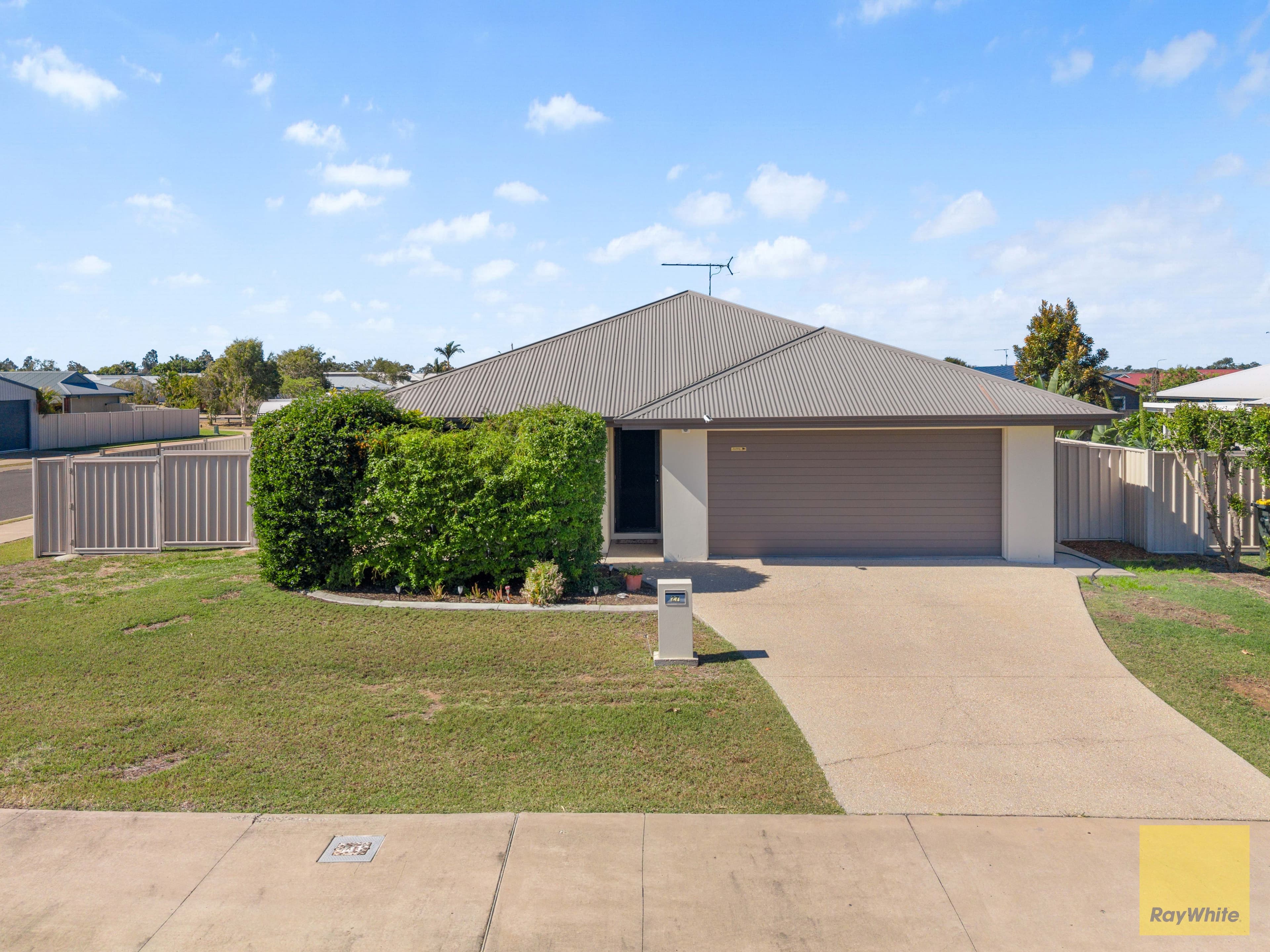 27 Thornton Street, Emerald QLD 4720, Emerald - Image 1