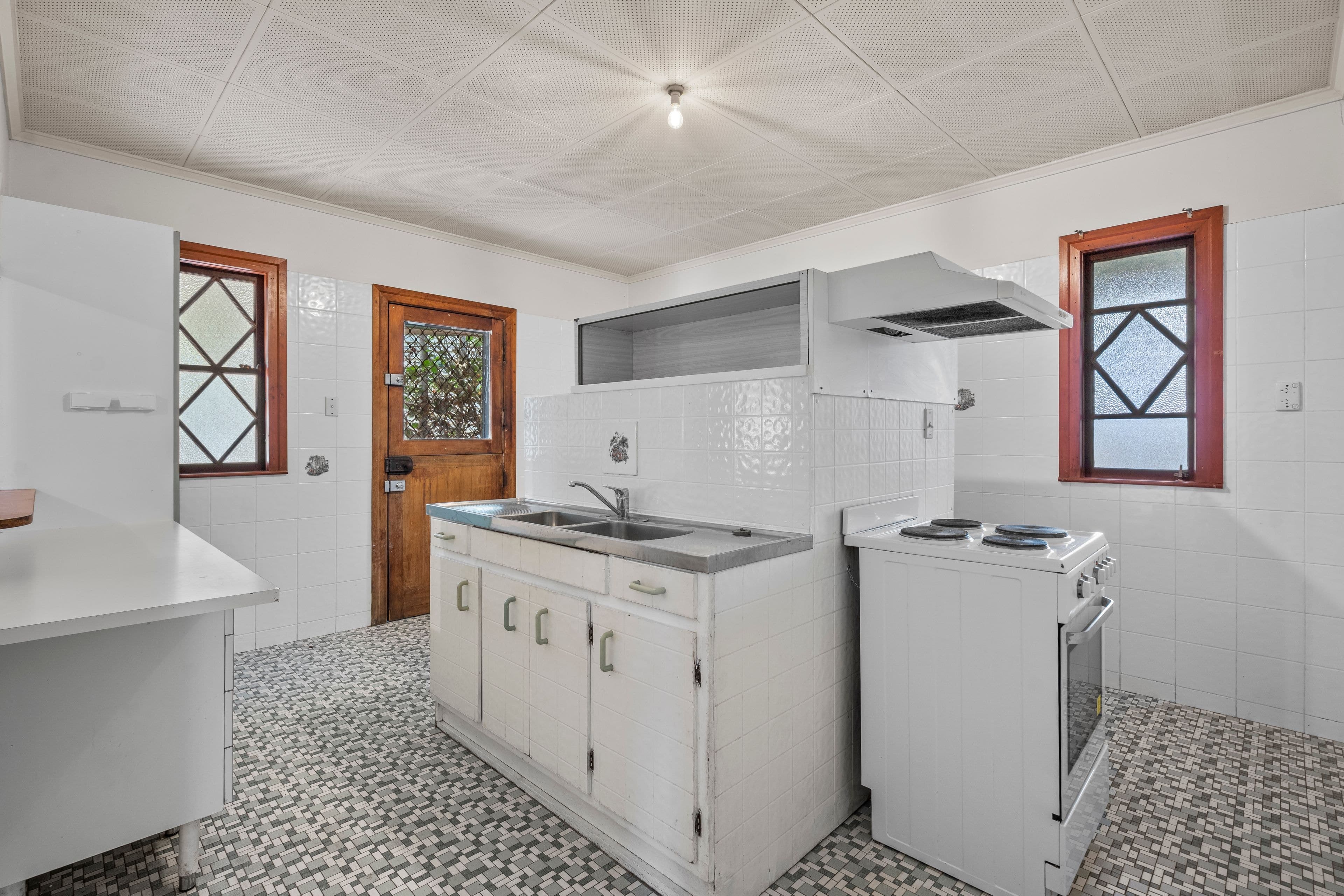 23 Bergin Street, Booval QLD 4304, Booval - Thumbnail 4