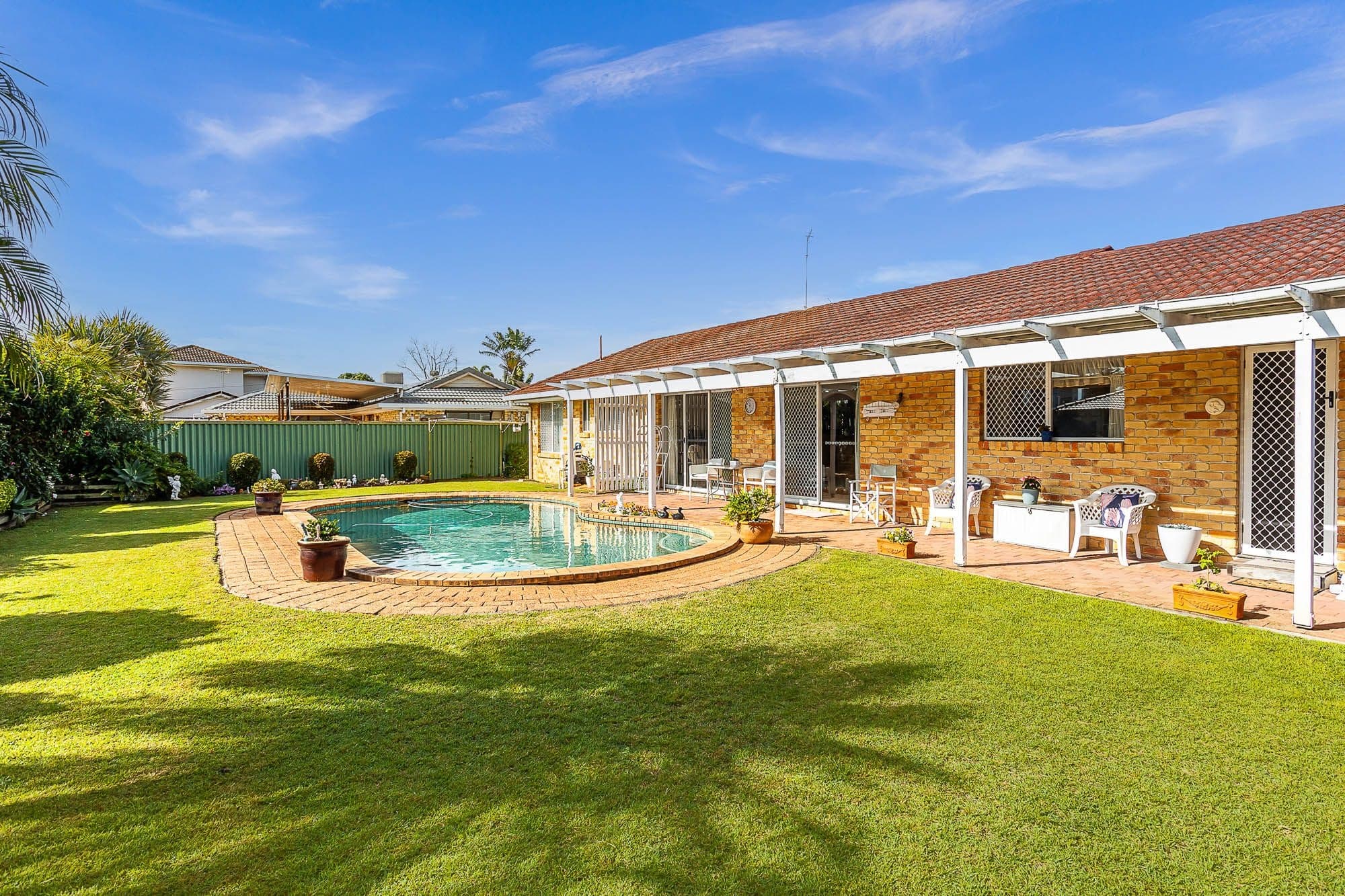 4 Salacia Avenue, Mermaid Waters QLD 4218, Mermaid Waters - Thumbnail 2